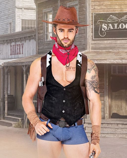 Showdown Cowboy Costume - DestGlow