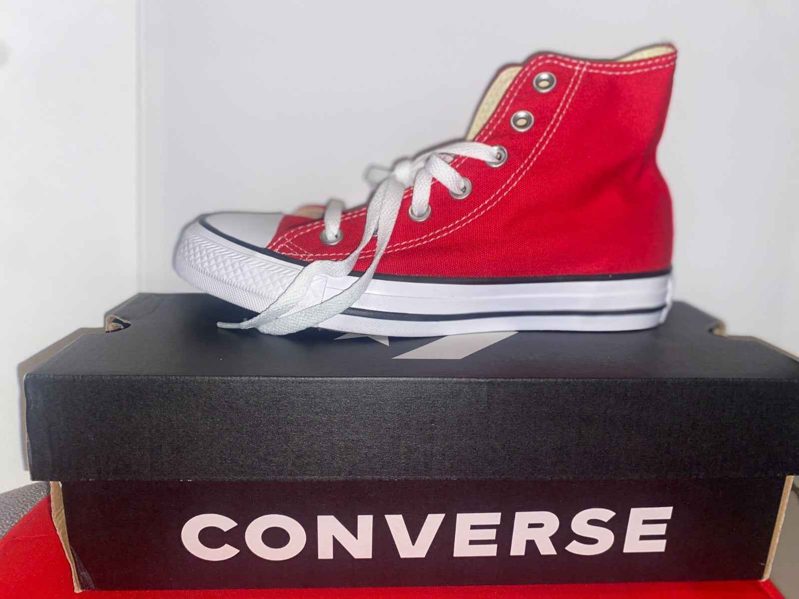 *NEW* Unisex CONVERSE Chuck Taylor ALL STAR HIGH TOP Red (M9621) Size 4 Men