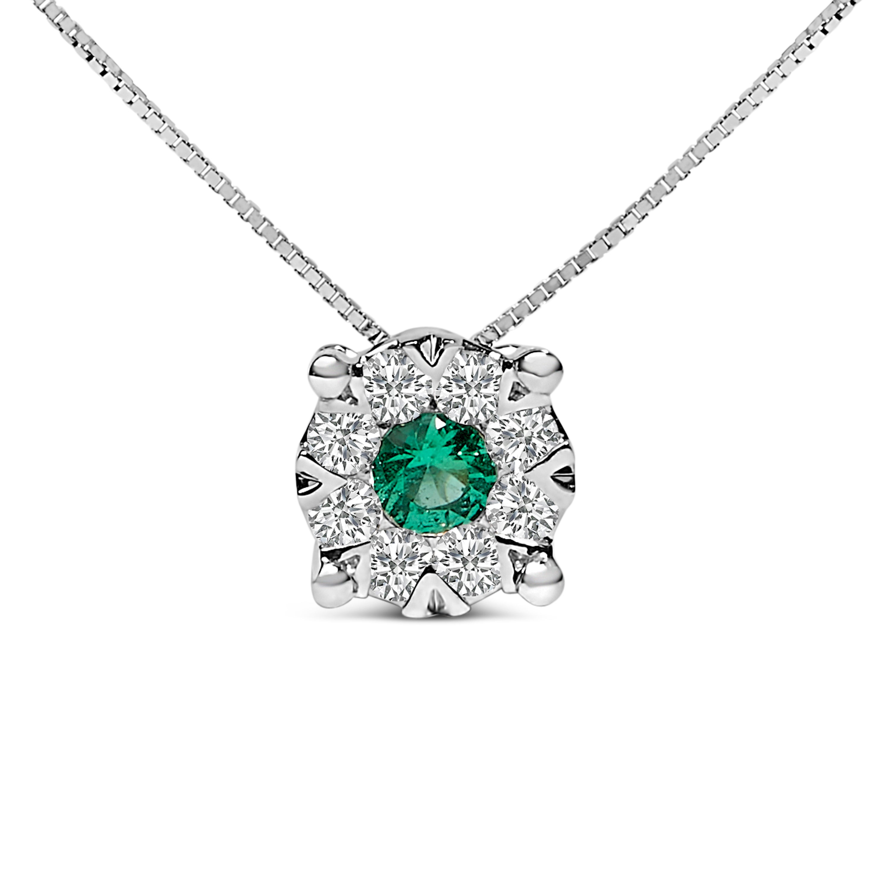 14K White Gold 3.8 MM Green Emerald and 1/3 Cttw Diamond Composite Halo 18" Pendant Necklace (F-G Color, VS2-SI1 Clarity) DestGlow
