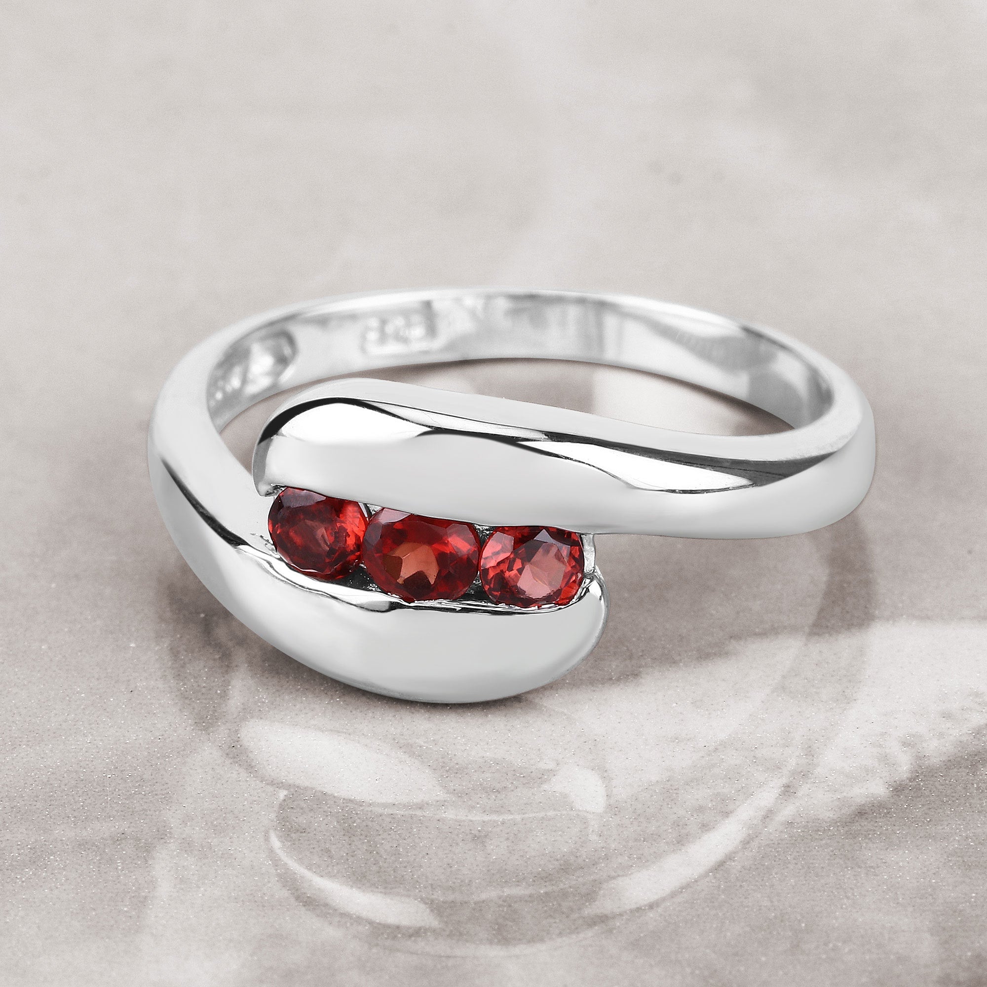 0.74 Carat Genuine Garnet .925 Sterling Silver Ring DestGlow