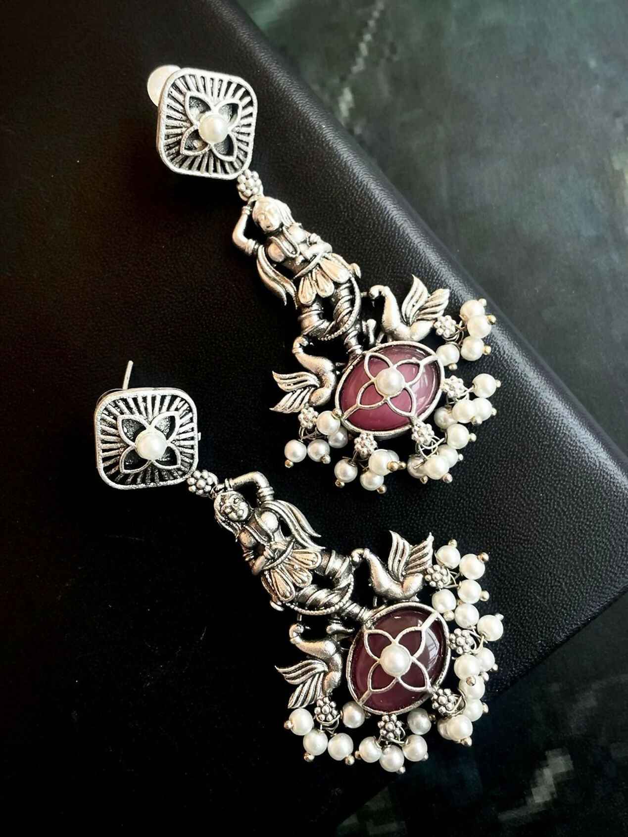 Joban Fashion Oxidized Ethnic Ladies Shape Monalisa Stone Earring