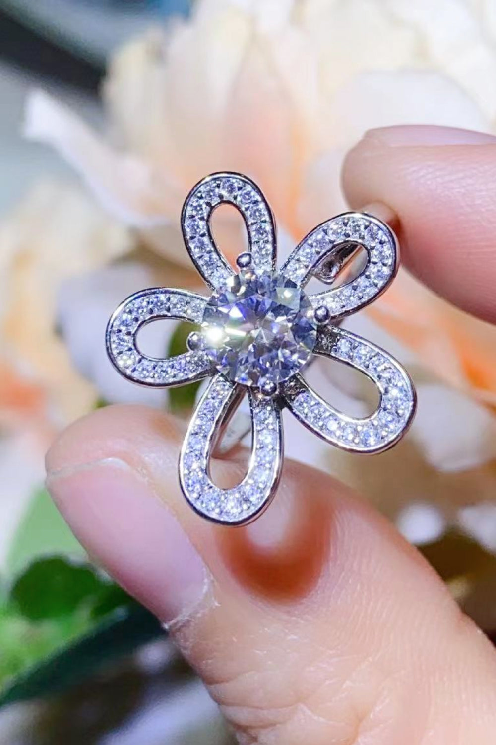 1 Carat Brilliant Round Cut Sparkala™ Flower-Shaped Open 925 sterling silver Ring - DestGlow