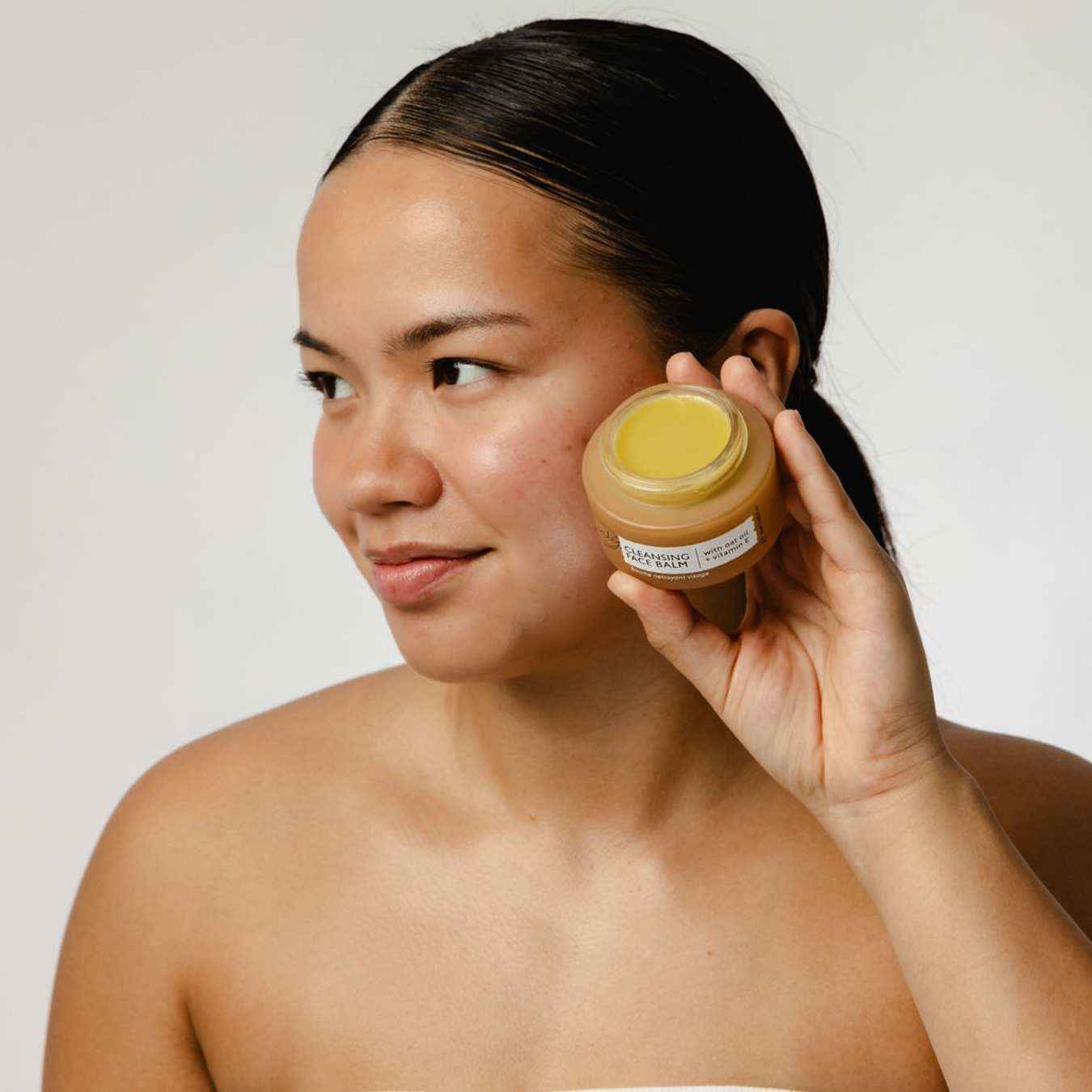 Cleansing Face Balm with Oat Oil + Vitamin E by UpCircle