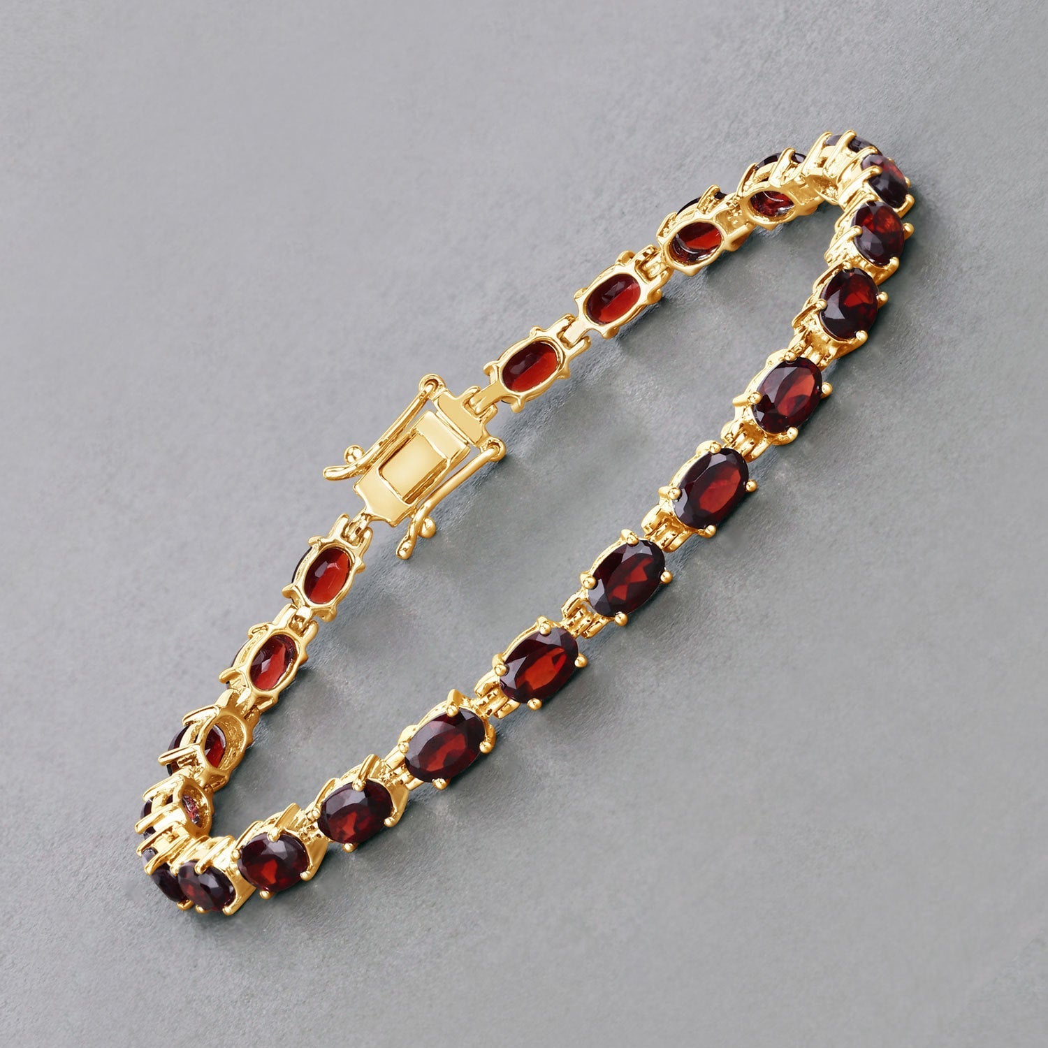 11.22 Carat Genuine Garnet .925 Sterling Silver Bracelet DestGlow