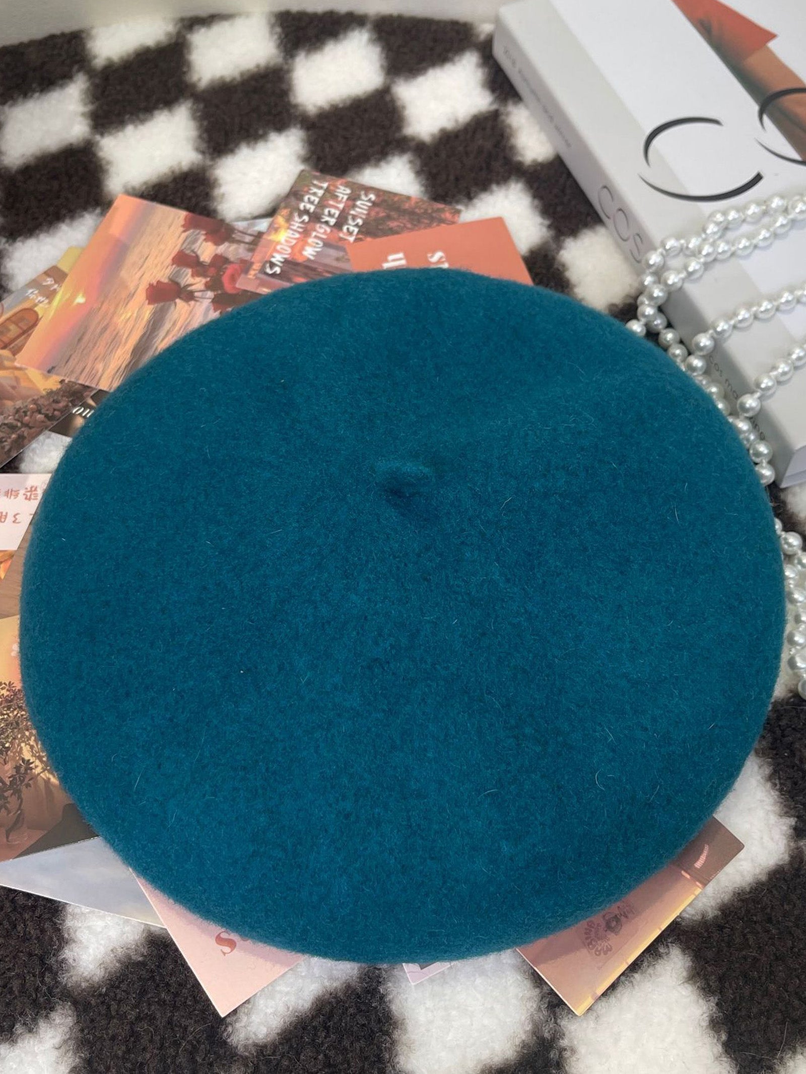 100% Wool Retro Hand-Knit Beret DestGlow