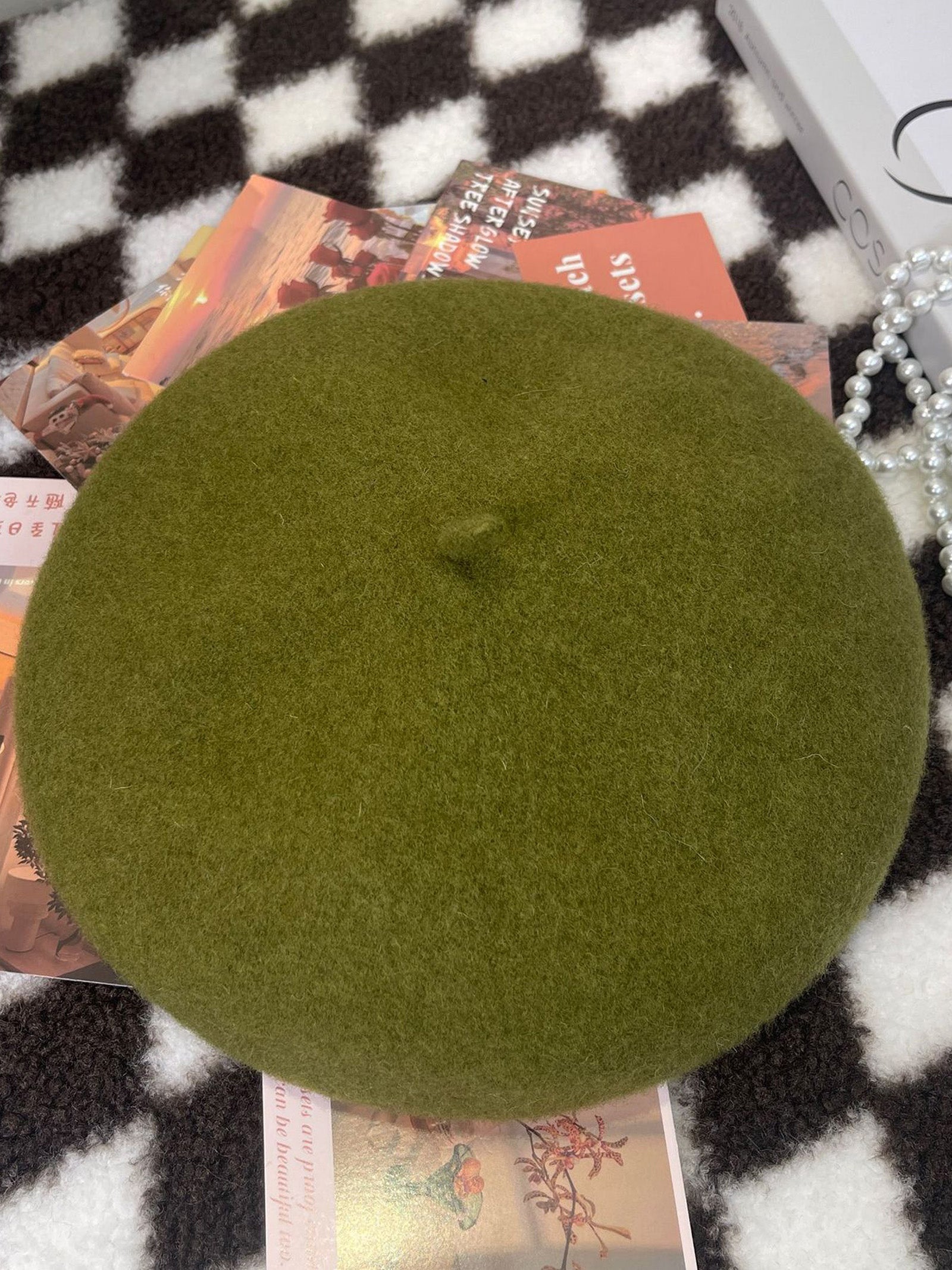 100% Wool Retro Hand-Knit Beret DestGlow