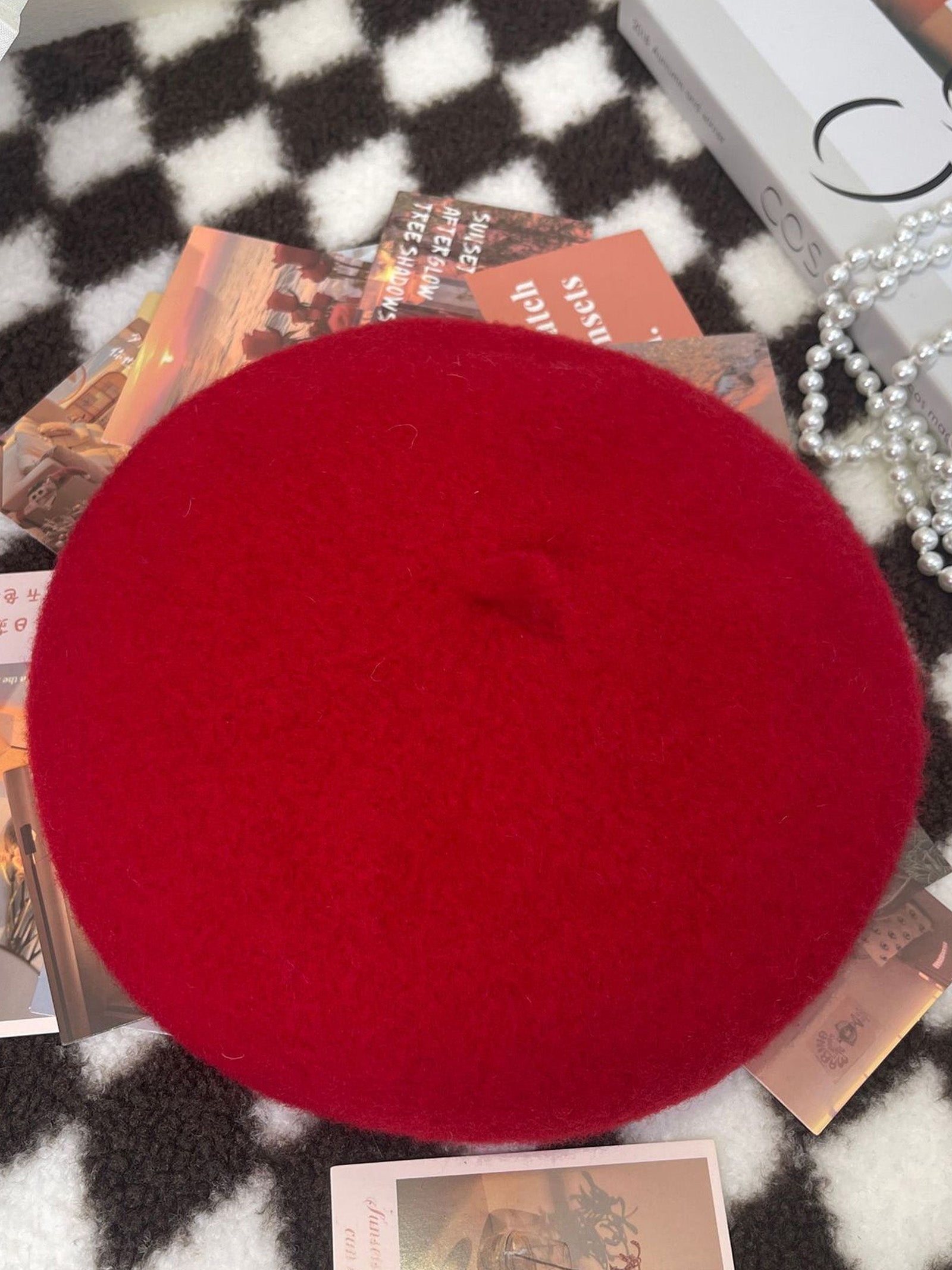 100% Wool Retro Hand-Knit Beret DestGlow
