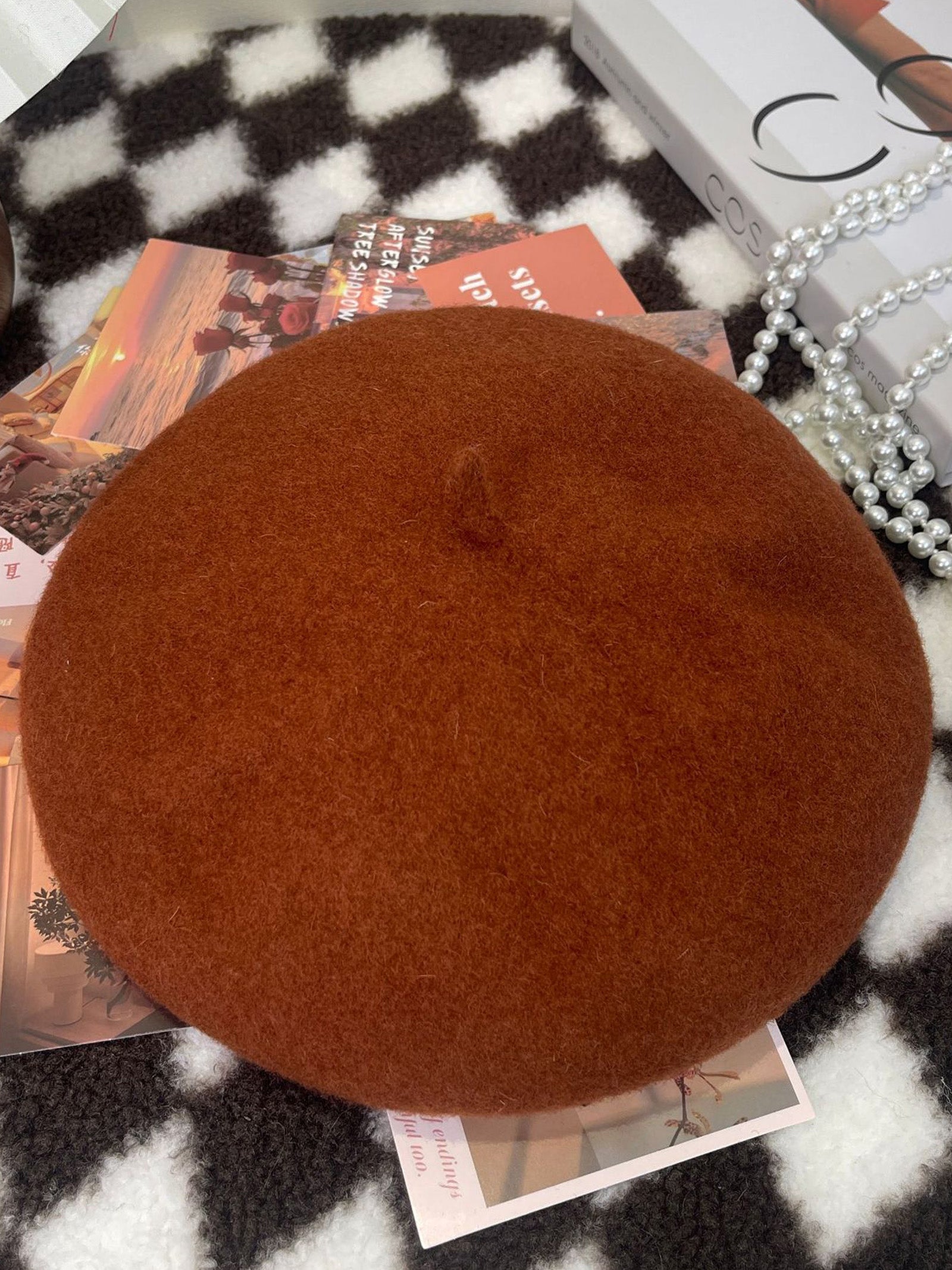 100% Wool Retro Hand-Knit Beret DestGlow