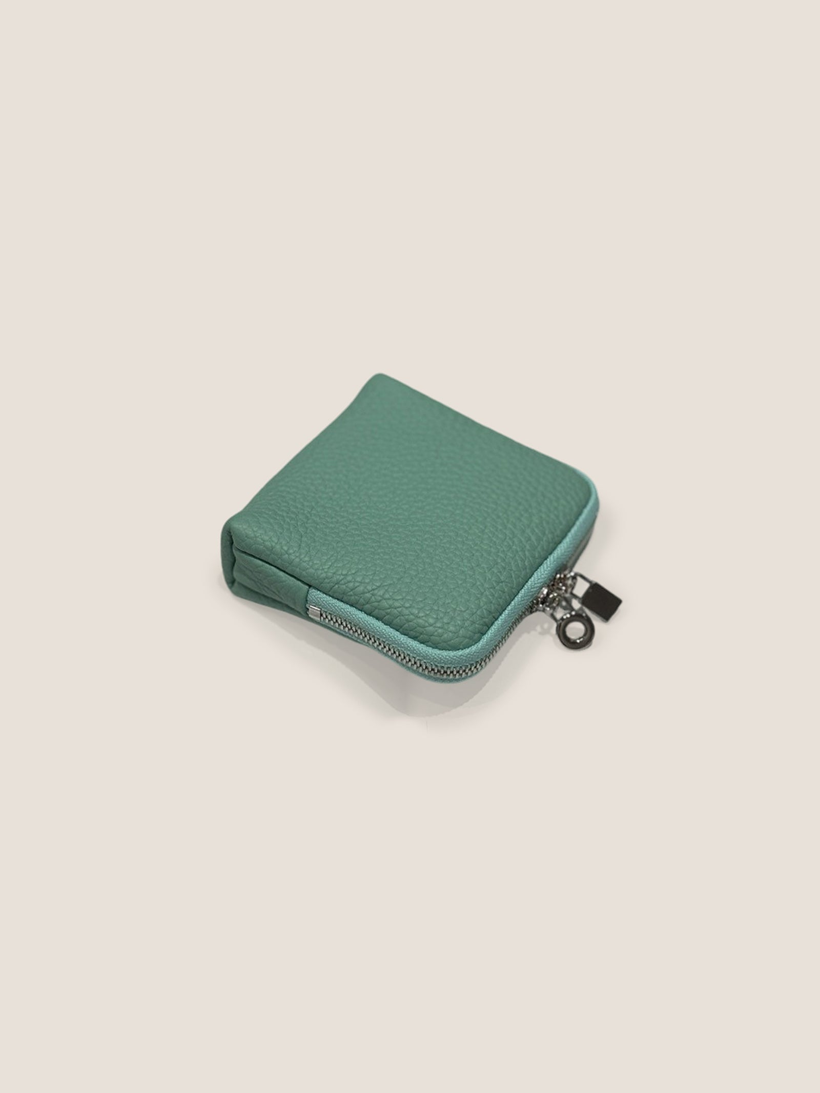 Cowhide Jewelry Pouch DestGlow