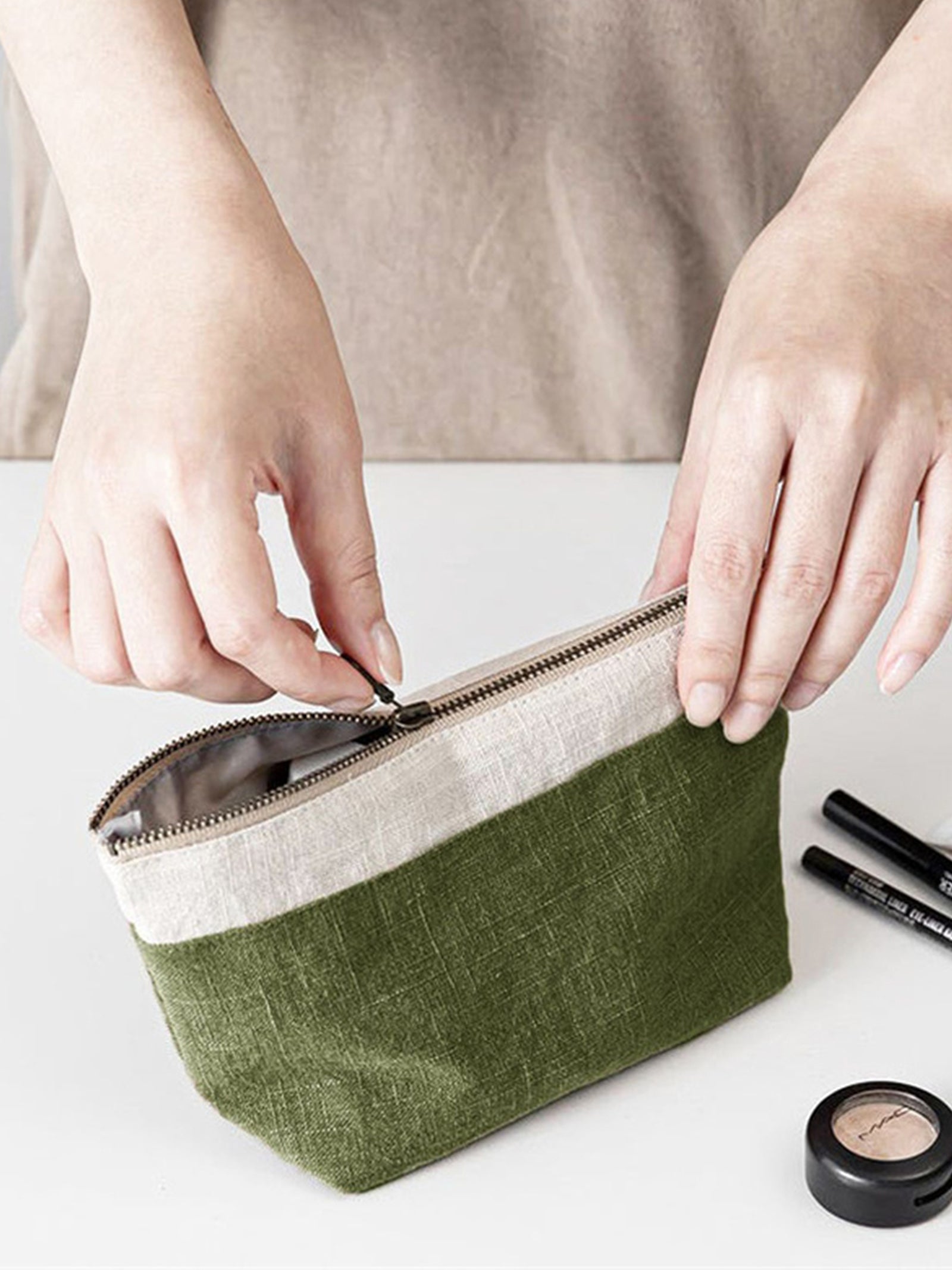 100% Linen Color-Block Zipper Storage Bag DestGlow