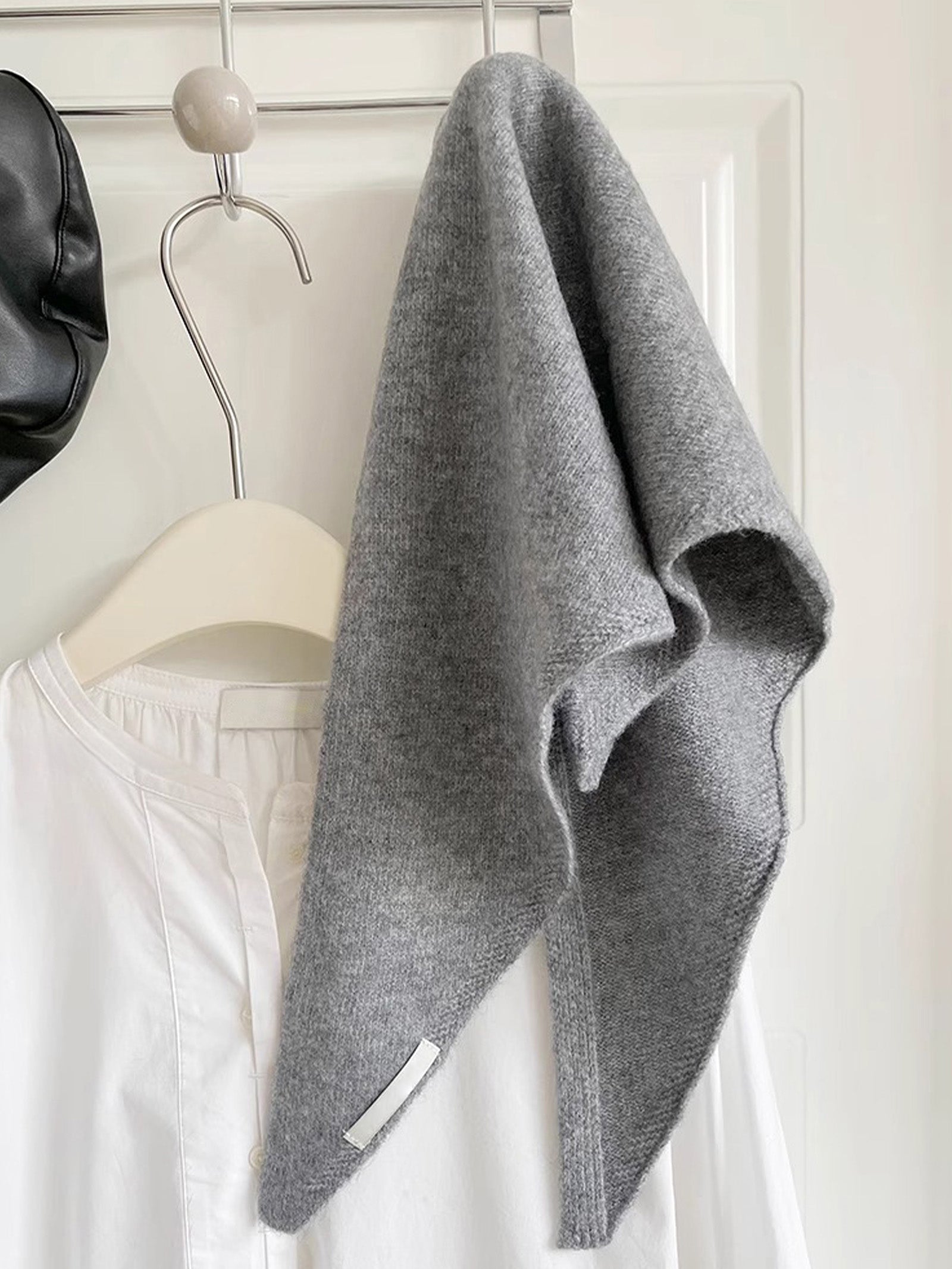 100% Merino Wool Knitted Triangle Scarf by LINTICO
