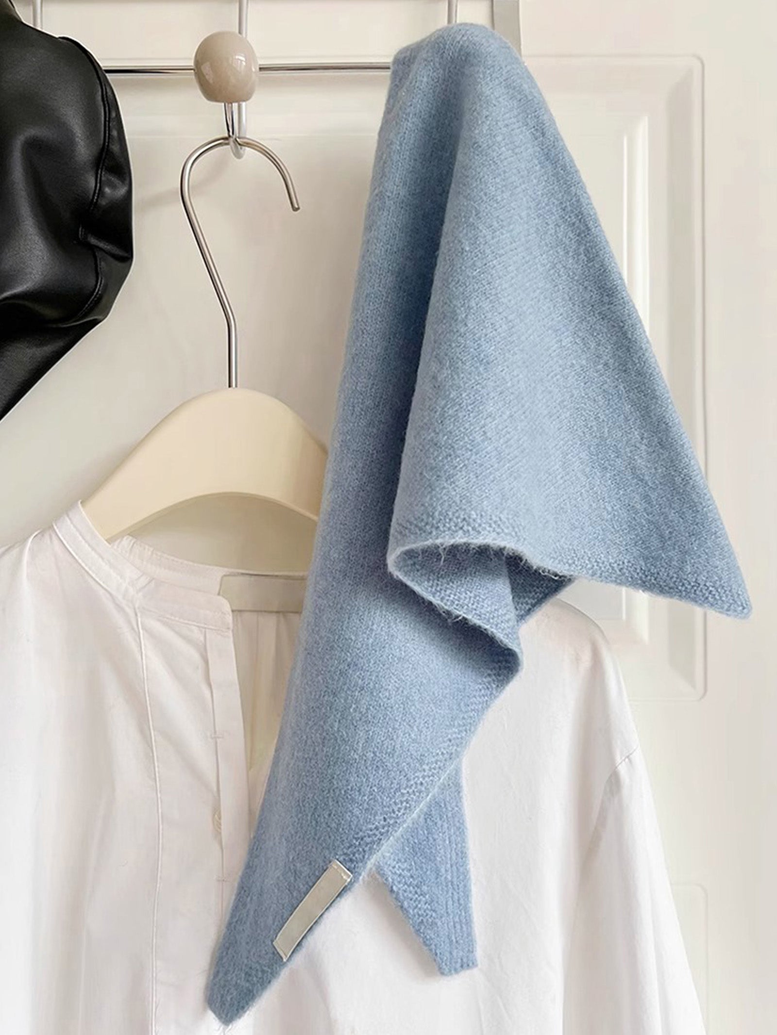 100% Merino Wool Knitted Triangle Scarf by LINTICO