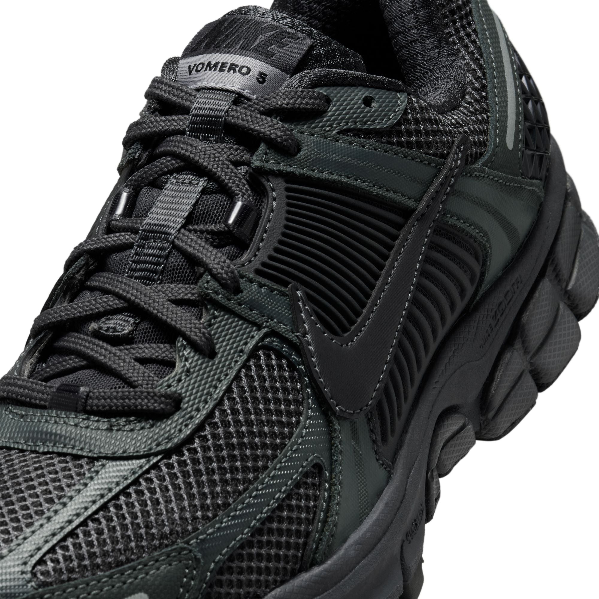 Nike Womens Zoom Vomero 5 - Black by Denim Exchange