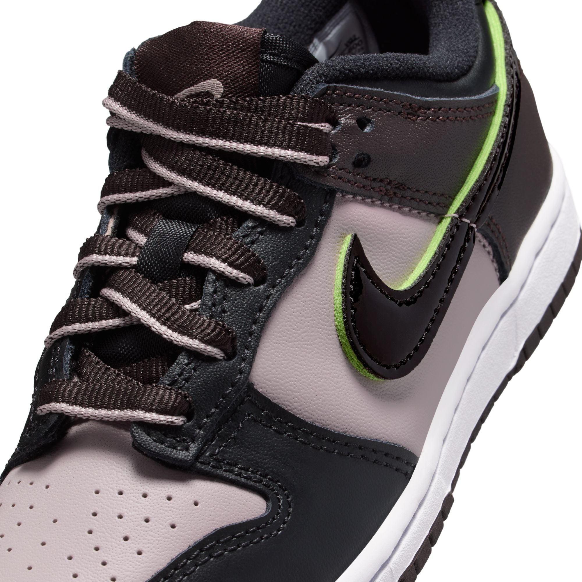 Nike (PS) Dunk Low Se - Particle Rose by Denim Exchange