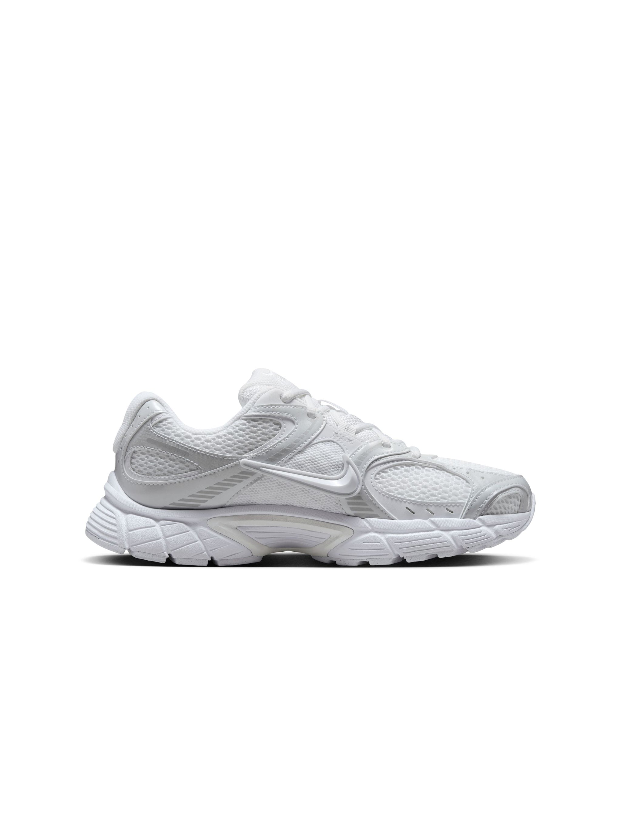 Nike Womens V5 Rnr - White by Denim Exchange