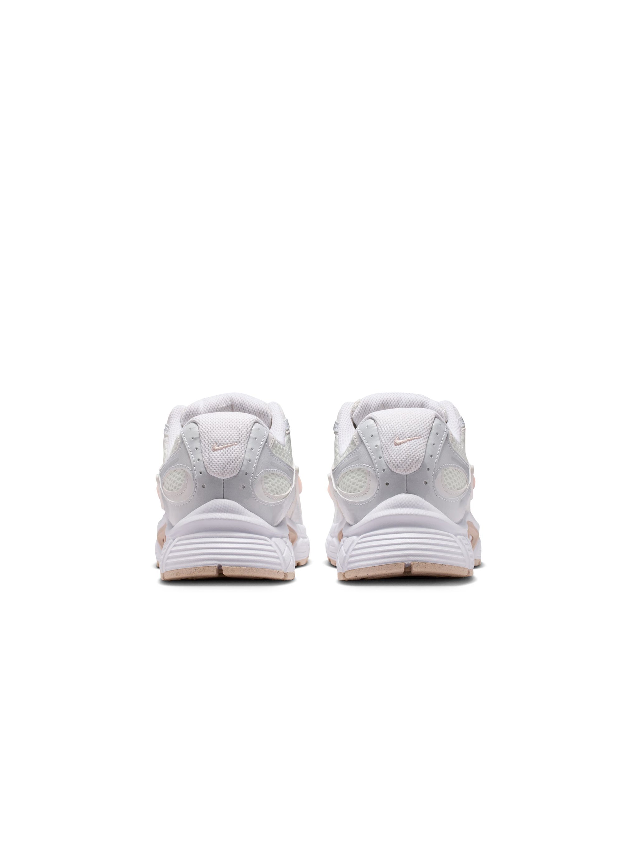 Nike Womens V5 Rnr - Summit White by Denim Exchange