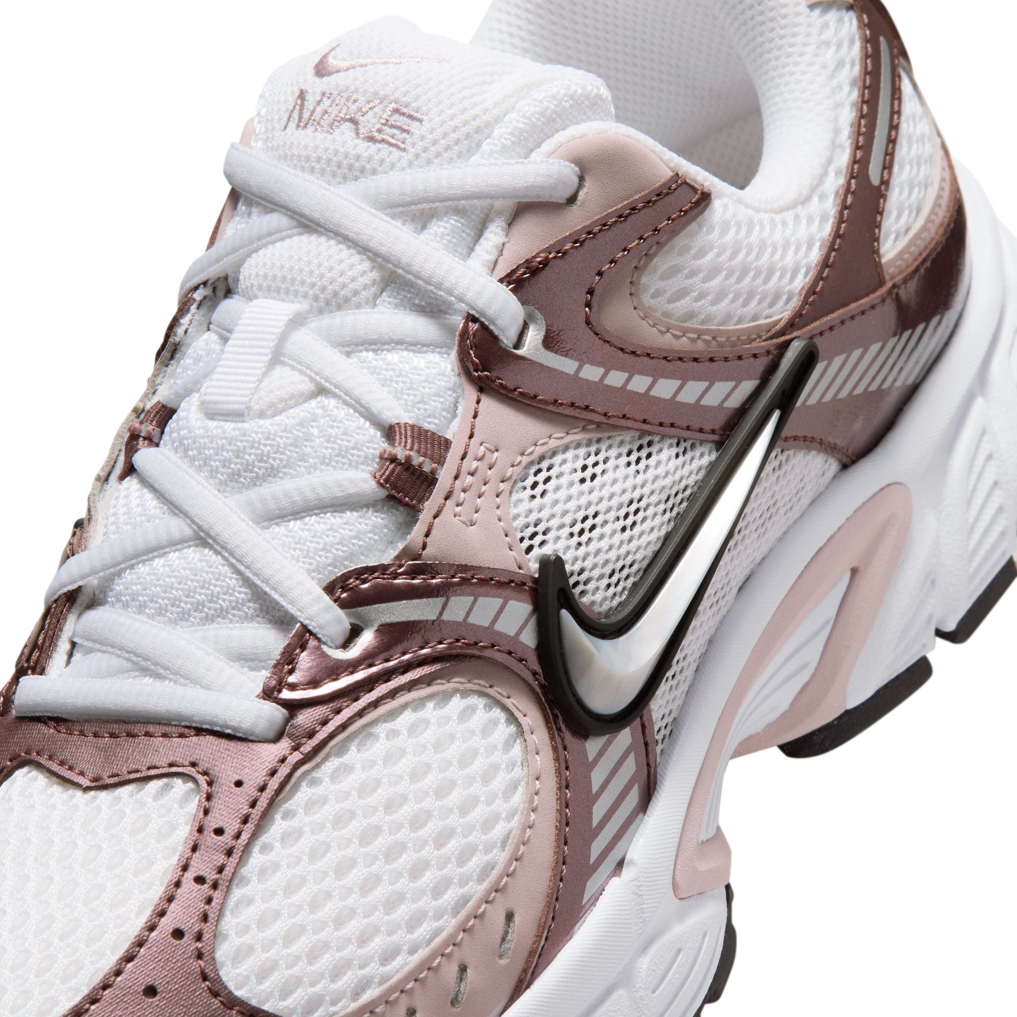 Nike Womens V5 RNR - White/Metallic Platinum by Denim Exchange