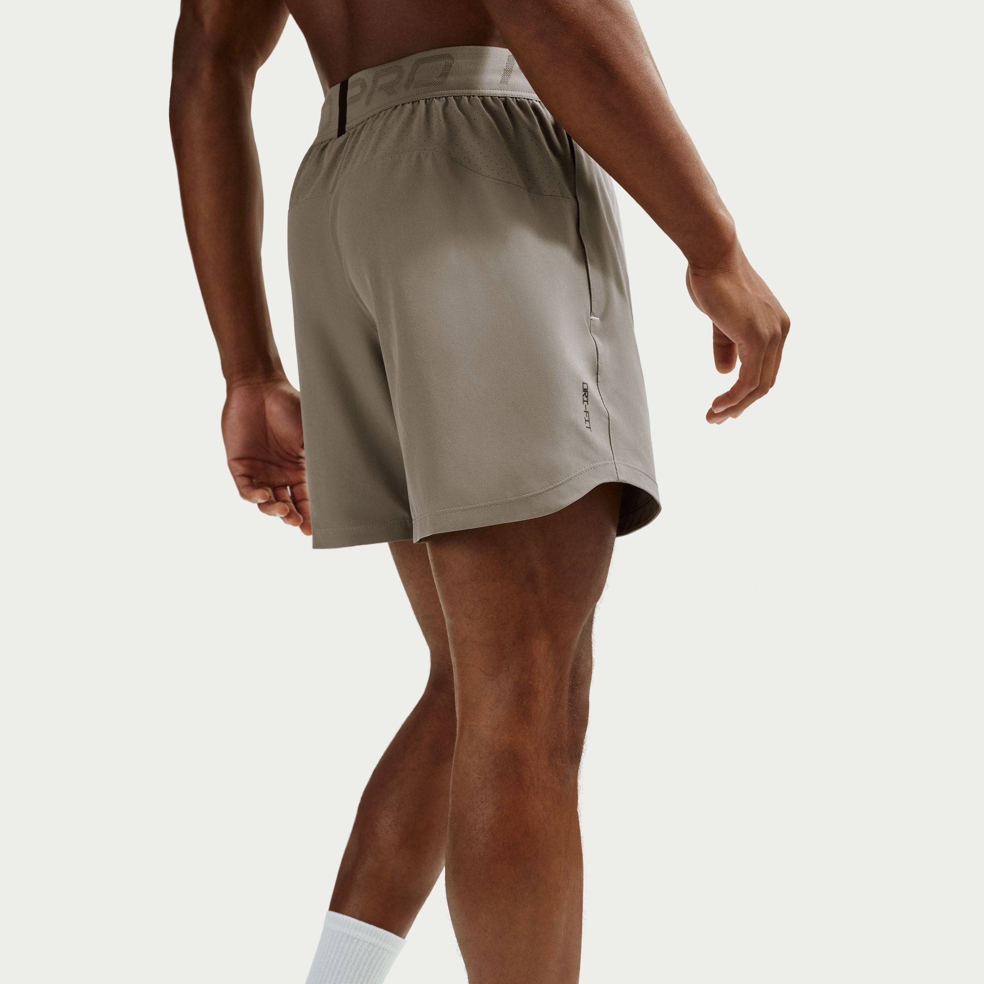 Nike Mens Pro Training 6&