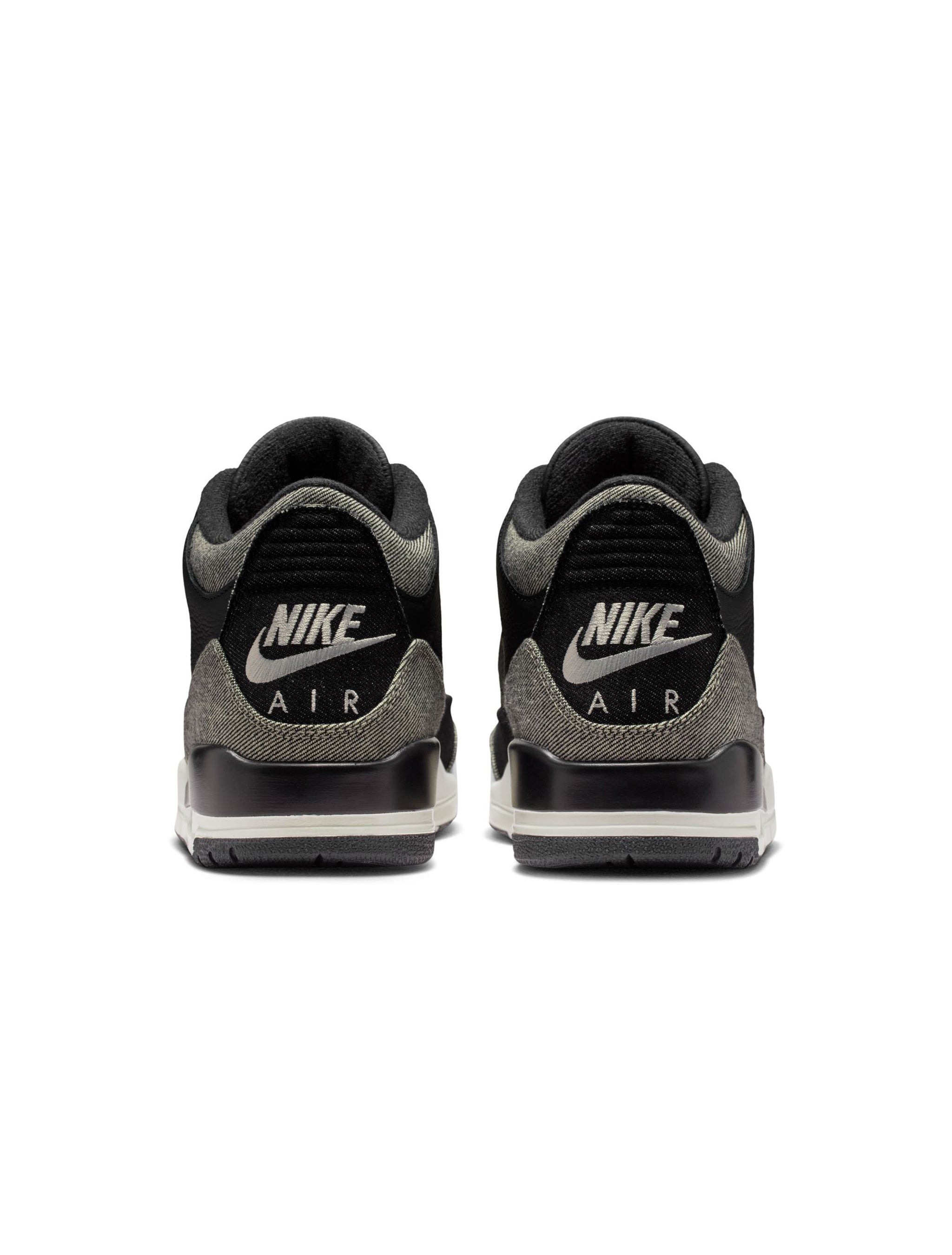 Air Jordan 3 x Levi&
