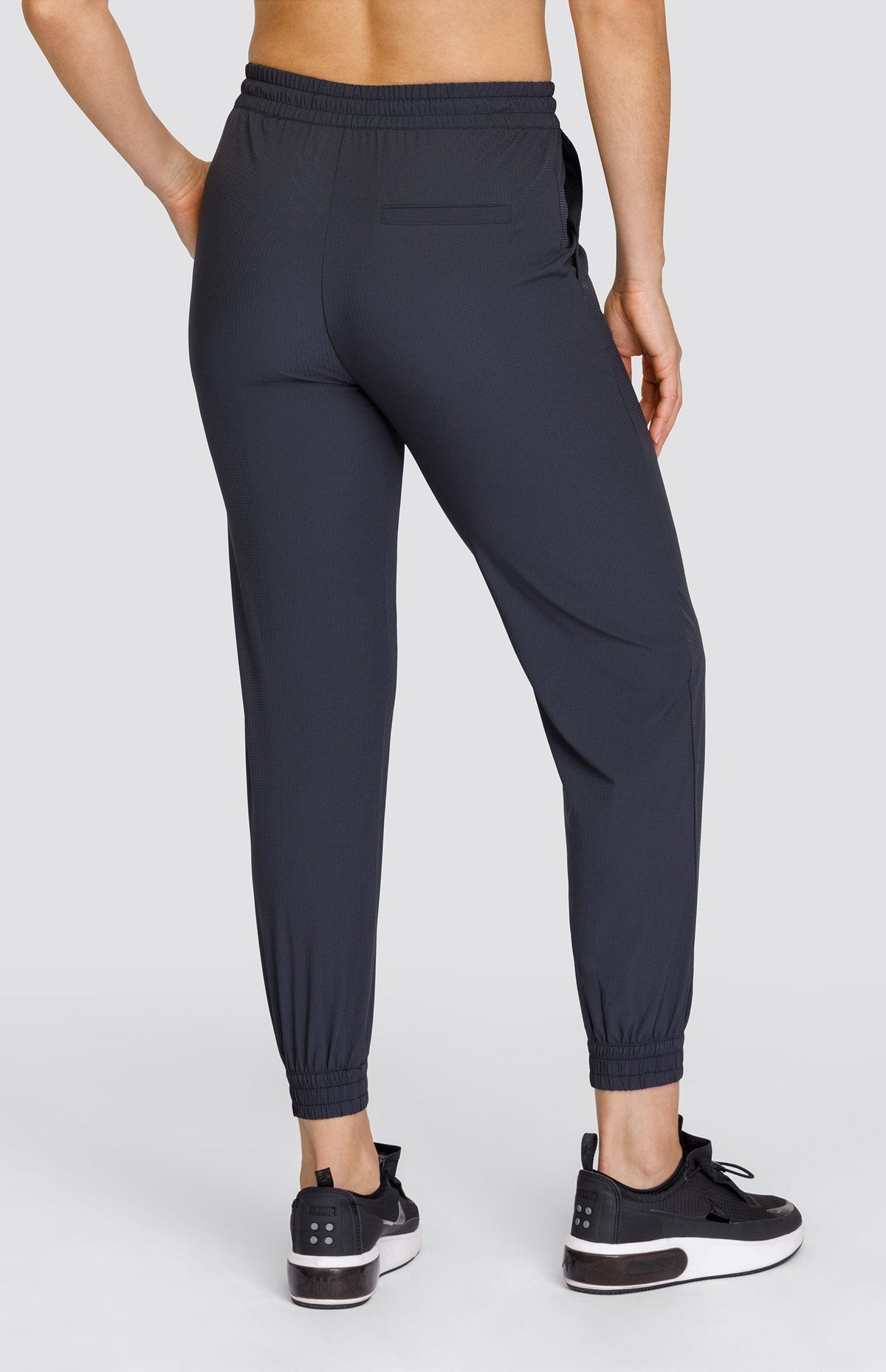 Issa 27" Jogger - Onyx Black DestGlow