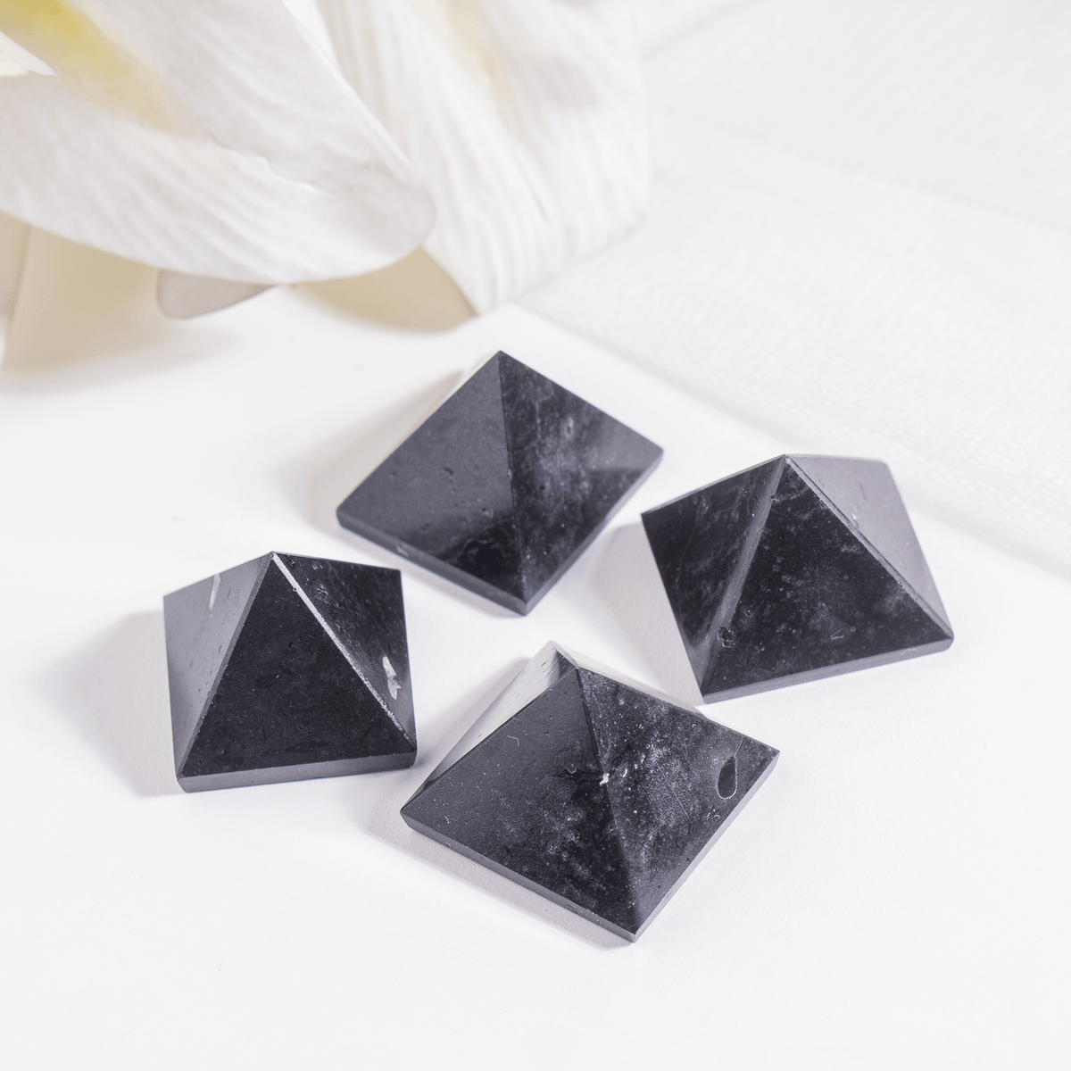 Black Tourmaline Pyramids (Promote Courage and Self-Confidence)