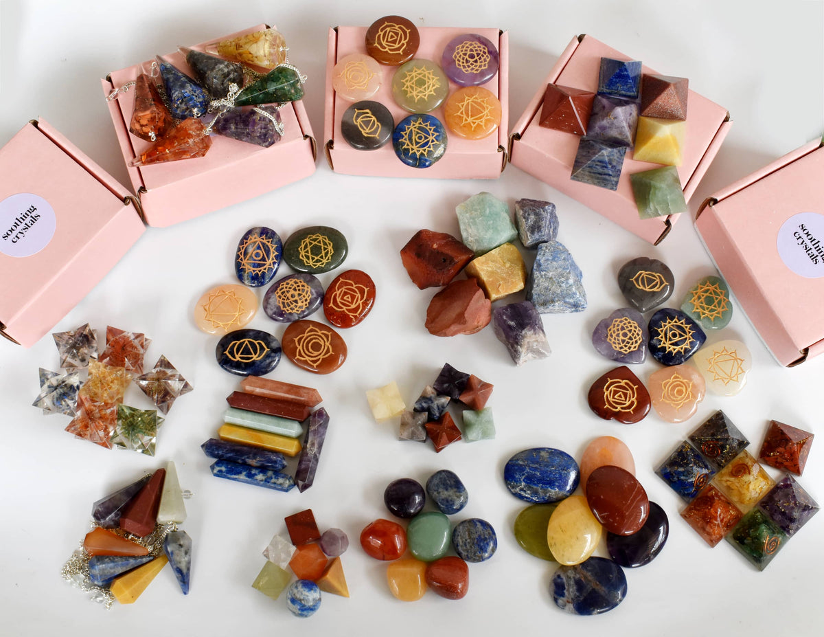 Chakra Tumbled Crystals Set, 7 Chakra Stones Set, Wooden Grid Plate, Selenite Log DestGlow
