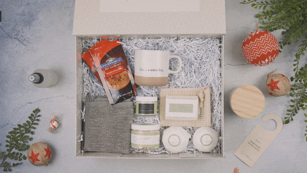 Sending a BIG hug Luxury Gift Spa Set - Full on Pampering by Lizush