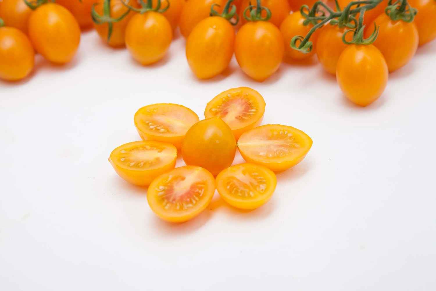 Così Comè, Whole Yellow Datterino Tomatoes unpeeled in water (12.354 oz) 350g