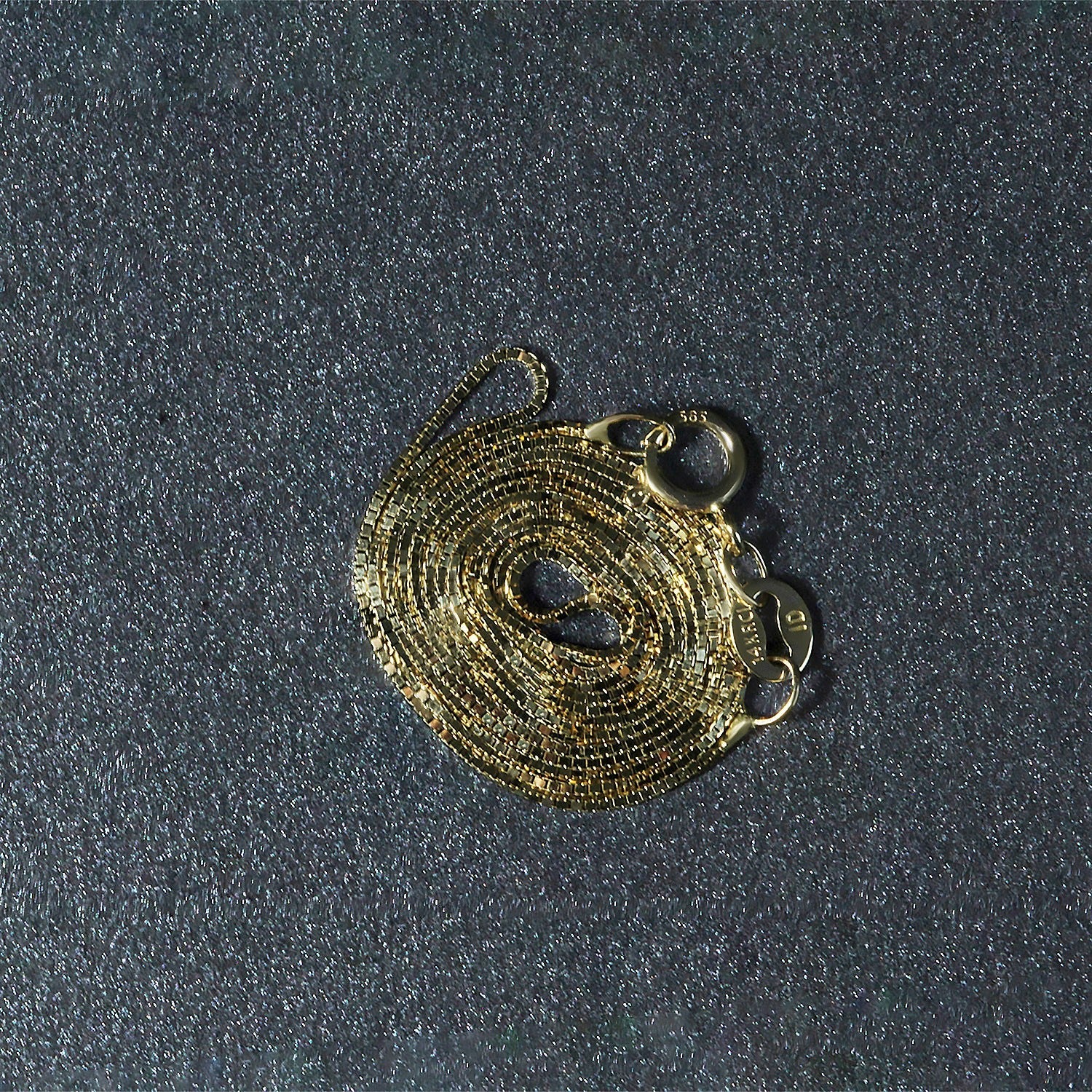 14k Yellow Gold Classic Box Chain (0.60 mm) - DestGlow