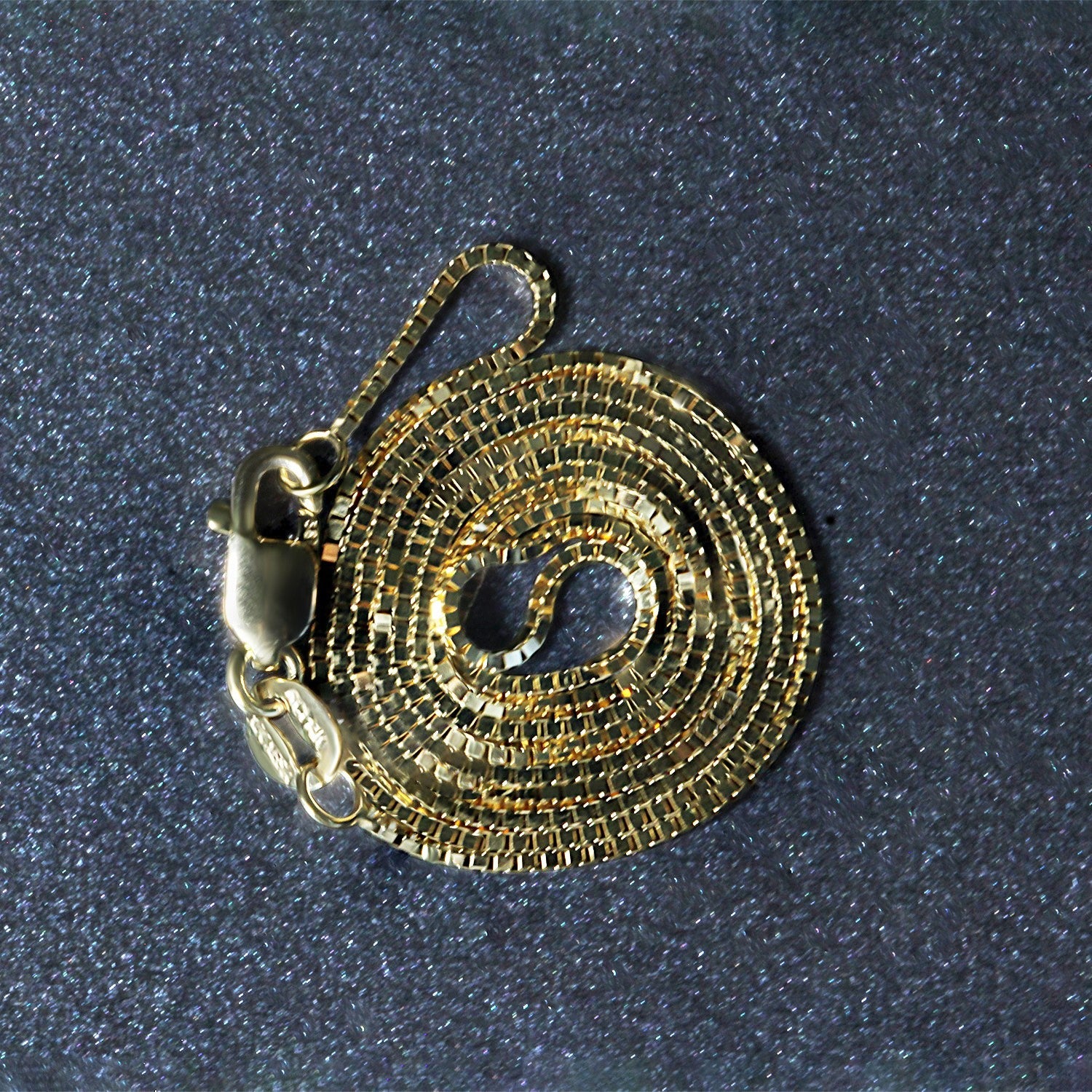14k Yellow Gold Classic Box Chain 0.8mm by Bids.com