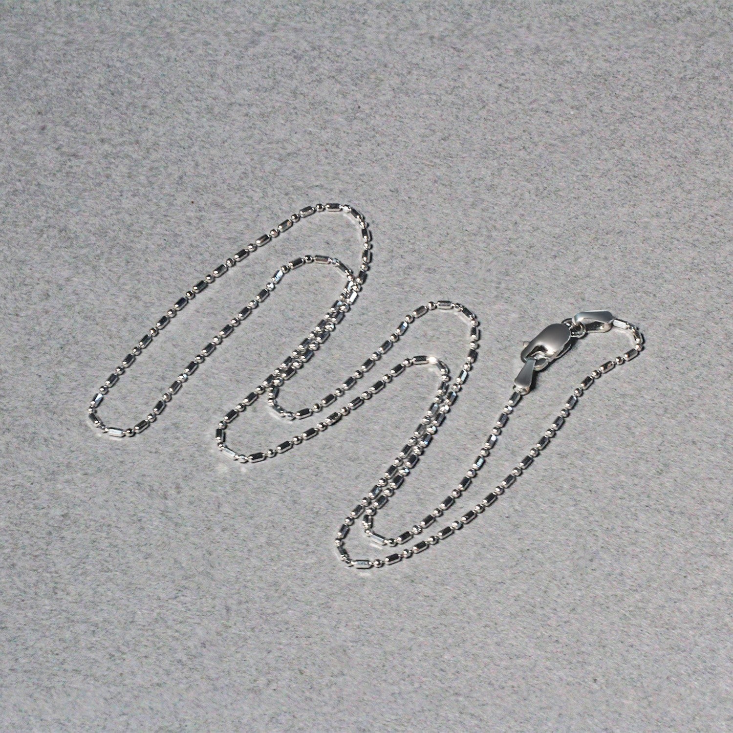 14k White Gold Diamond-Cut Bead Chain (0.90 mm) - DestGlow