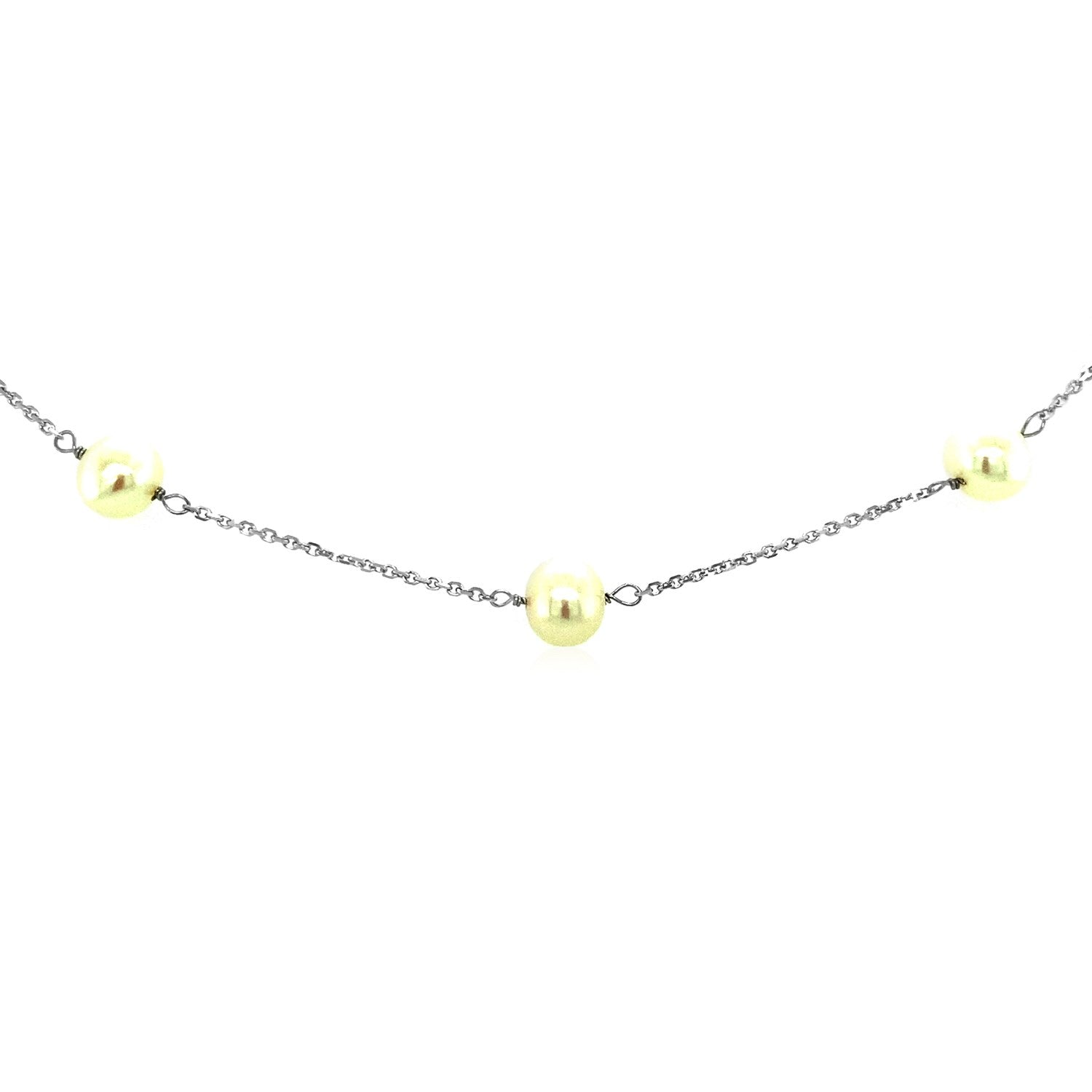 14k White Gold Necklace with White Pearls by Bids.com