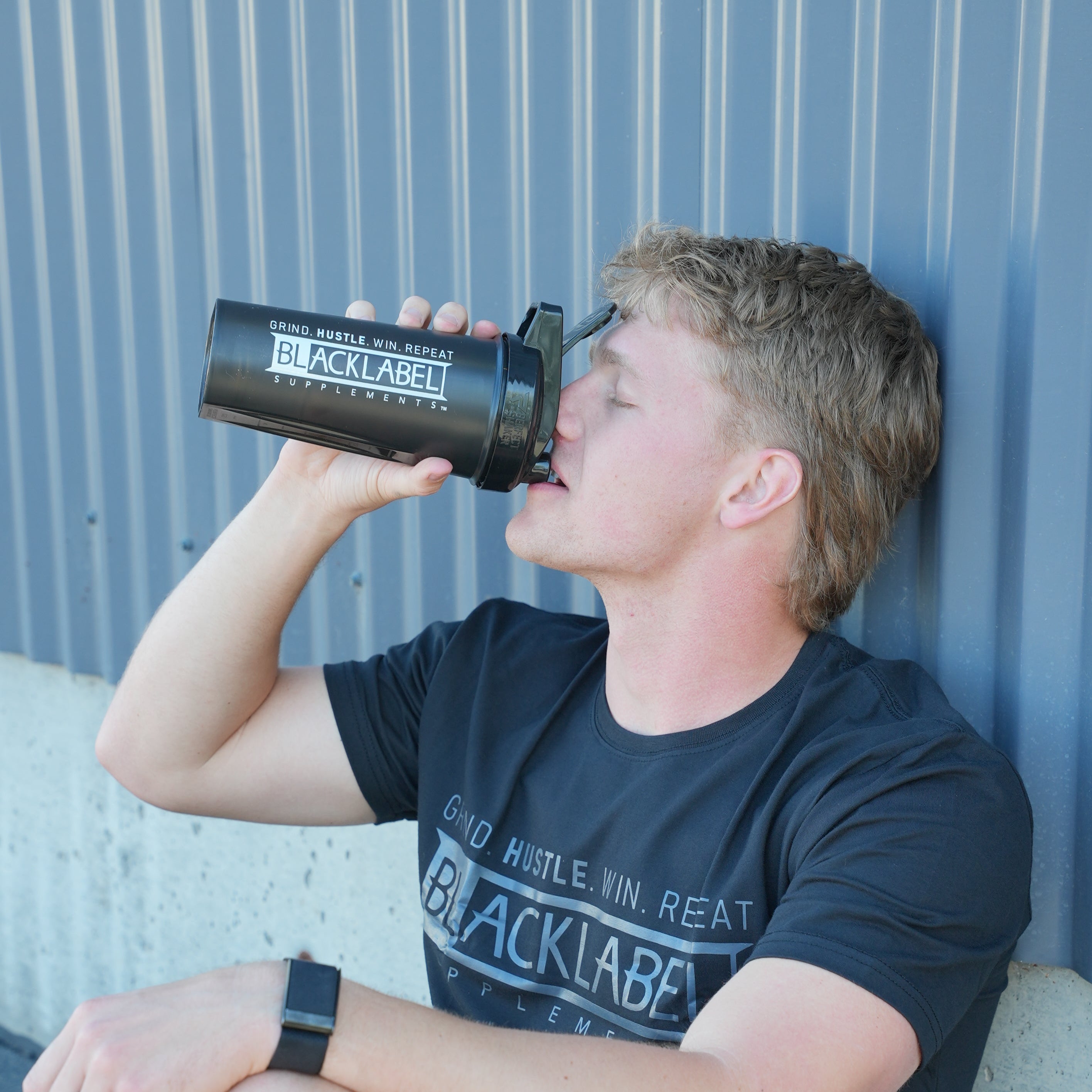 28 oz Shaker Bottle by BLACKLABEL Supplements