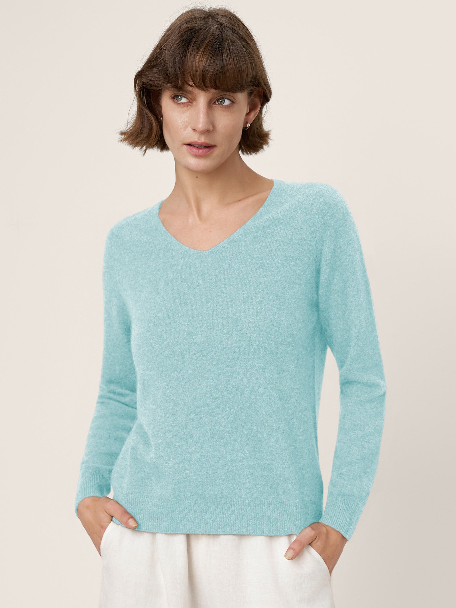 Premium Cashmere Blend Hand-Finished Seamless V-Neck Sweater SURI by LINTICO