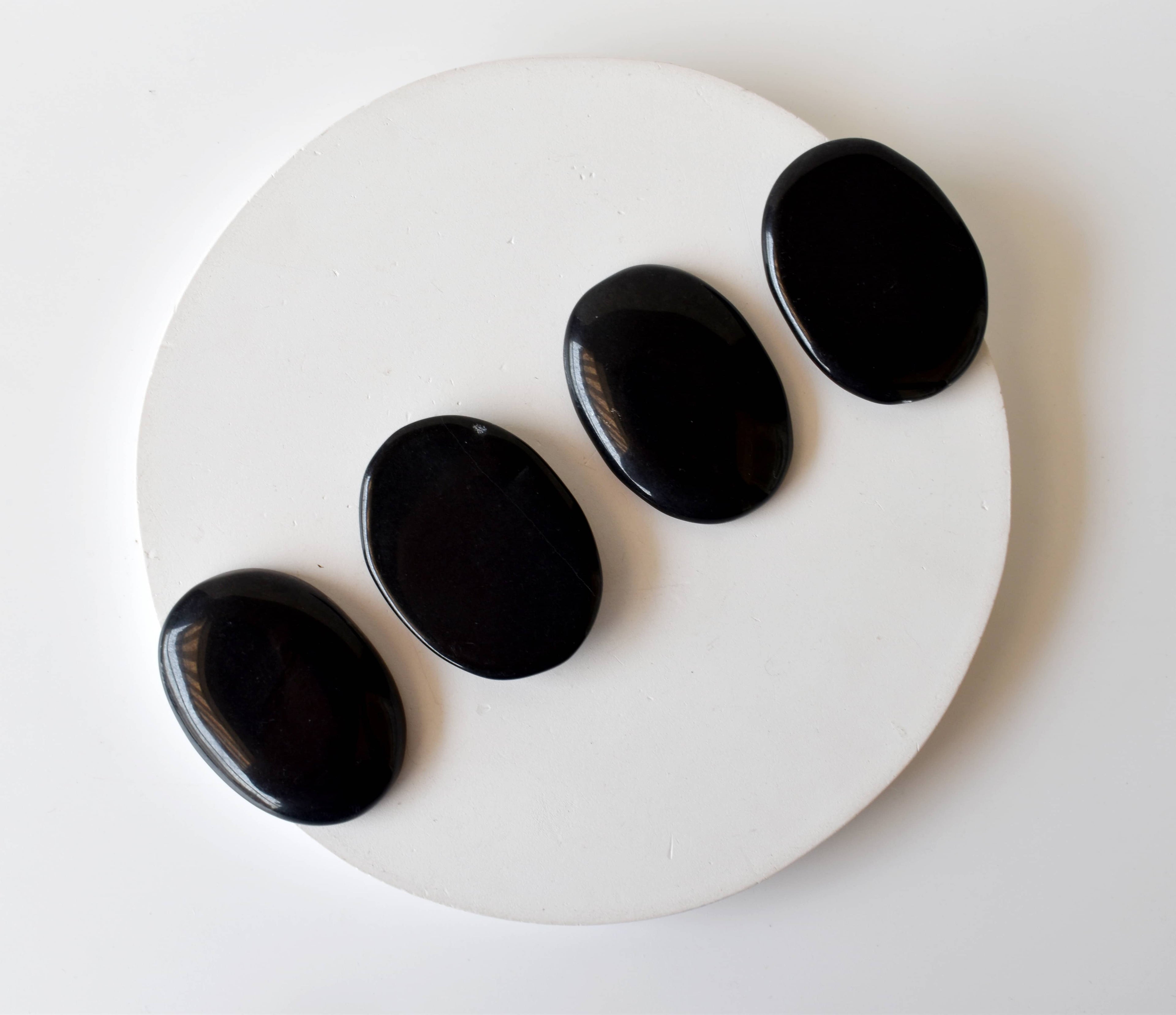Black Tourmaline Worry Stones (Meditation and Self-Acceptance) DestGlow