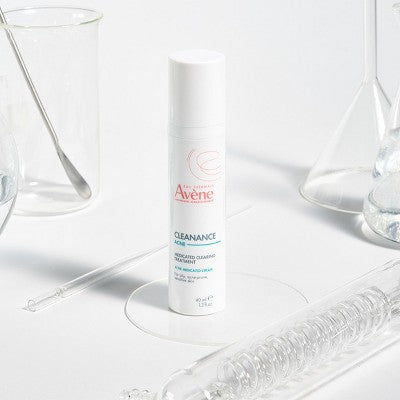 Avene Cleanance ACNE Medicated Clearing Facial Treatment 1.3 fl oz - Imperfect Box by This is Beauty US