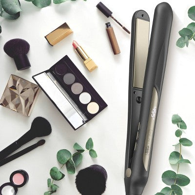 Conair InfinitiPro Digital Flat Iron - Imperfect Box by This is Beauty US