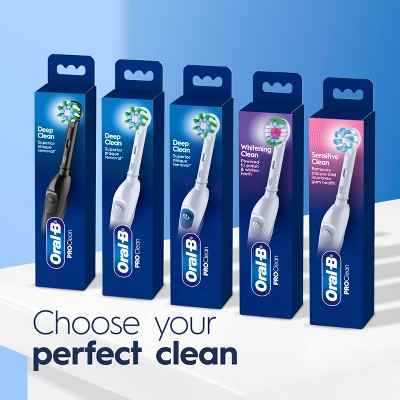Oral-B ProClean Battery Electric Toothbrush Whitening Clean White - New