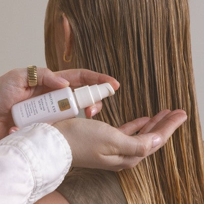 Kristin Ess Weightless Shine Working Hair Serum Frizz Taming, Smoothing, Moisture Locking 1.7 fl oz - Imperfect Box by This is Beauty US