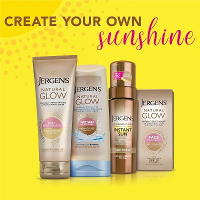 Jergens Glow Moisturizer & Self Tanner SPF 20 2 fl oz Fair to Medium - Imperfect Box DestGlow