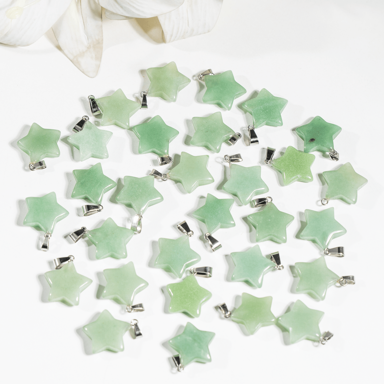 Green Aventurine Star Pendant Necklace – Natural Crystal Gemstone Jewelry DestGlow