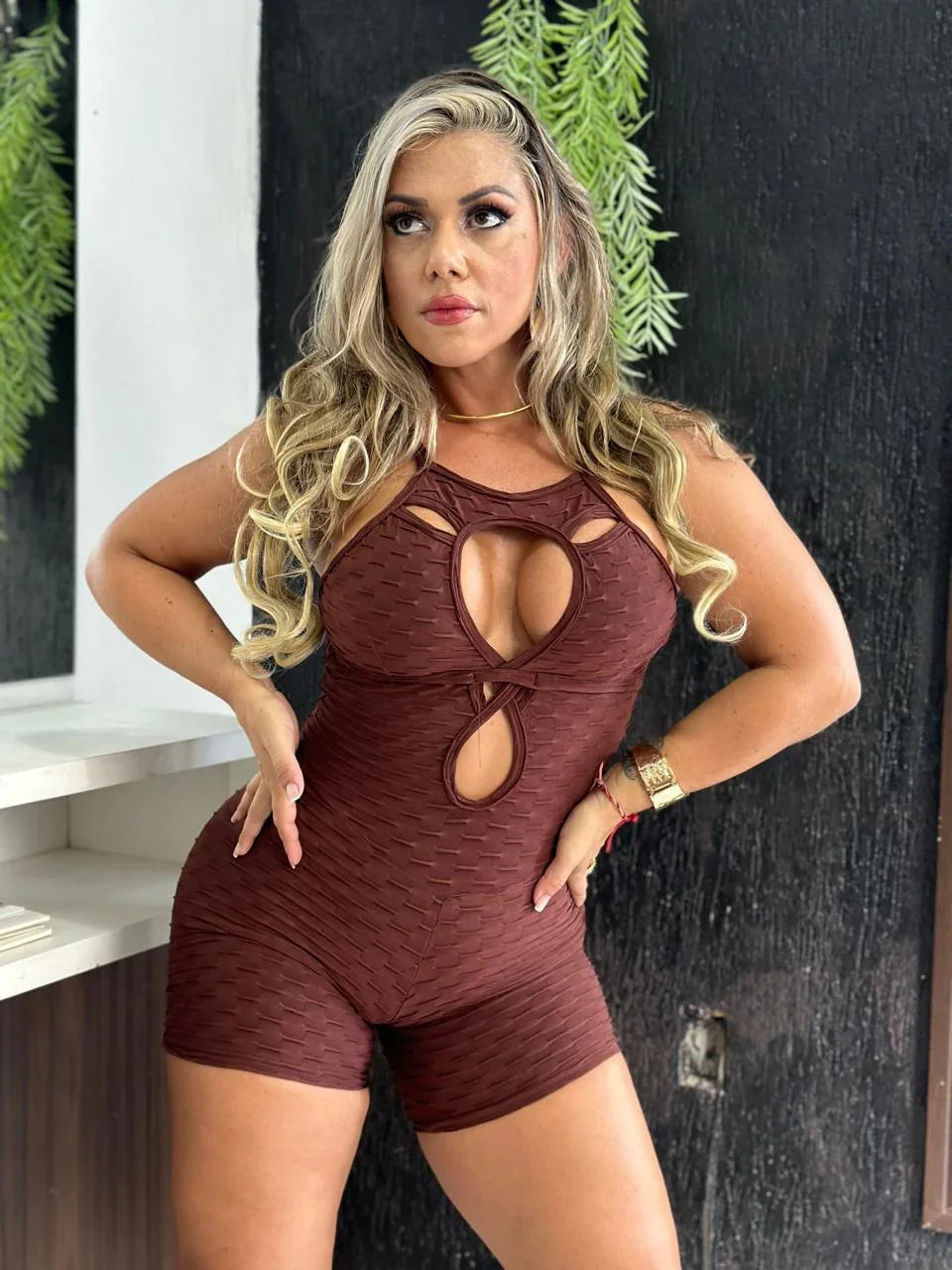 SCRUNCH BOOTY BROWN WAVE DROP SHORT JUMPSUIT DestGlow
