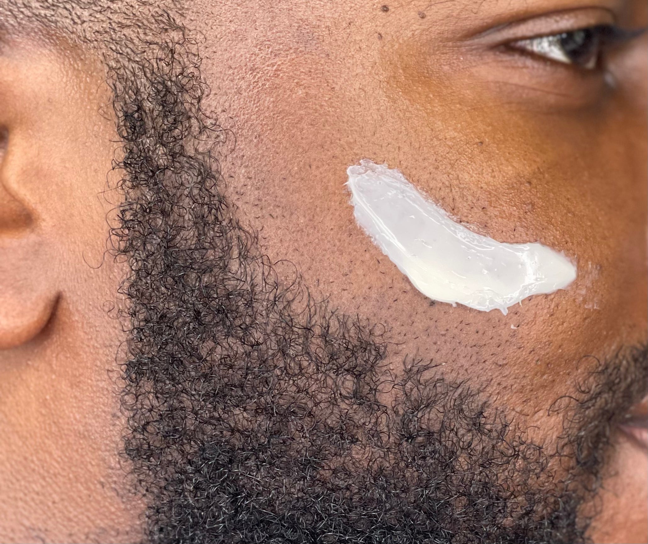 PREMIUM 100% VEGAN HYPER HYDRATOR Face Moisturizer With SPF 30 + Hyaluronic Acid + Lactic acid + Vitamin C + Kombucha by LOHV ESSENTIALS