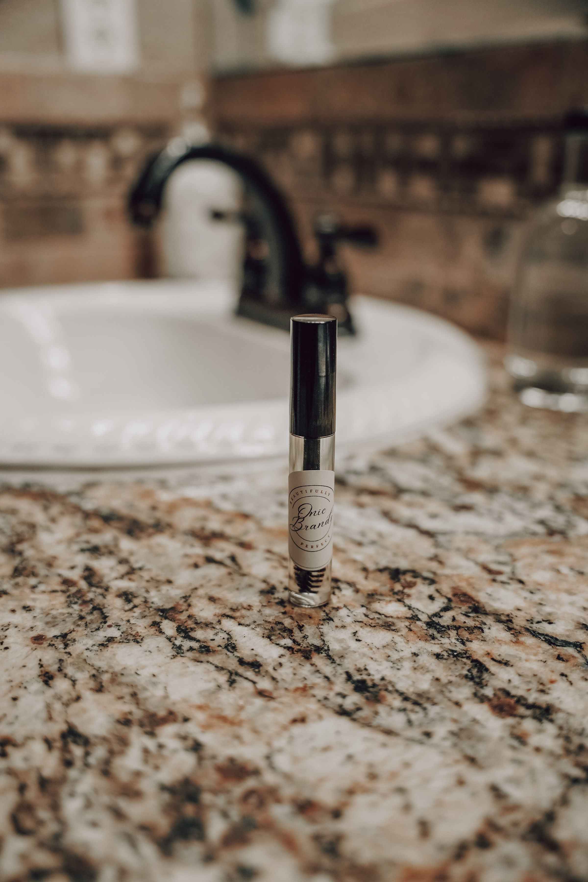 Onic Brands Brow and Lash Growth Serum