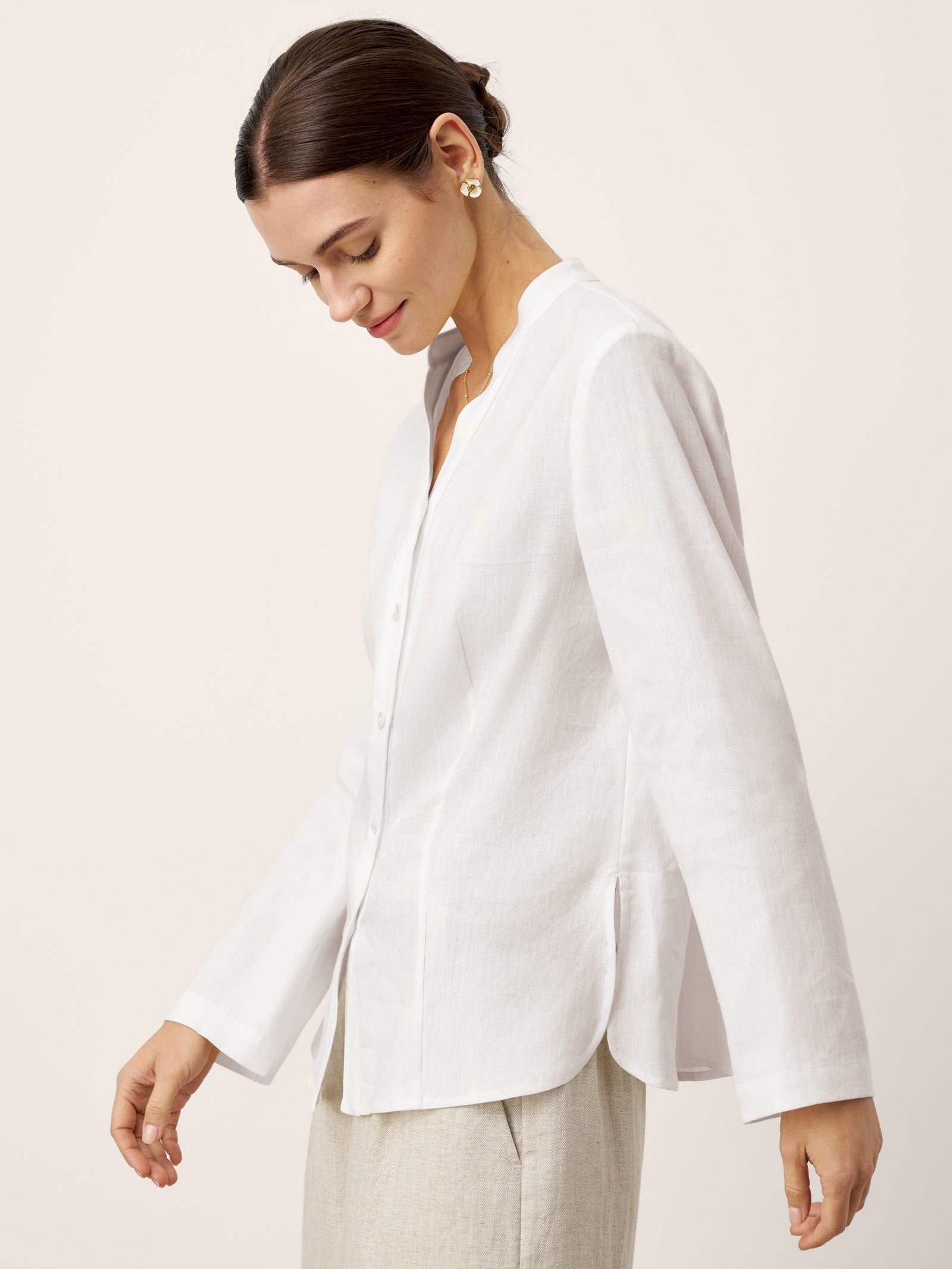 Linen-Lyocell Mandarin Collar Fitted Seam Shirt THORA