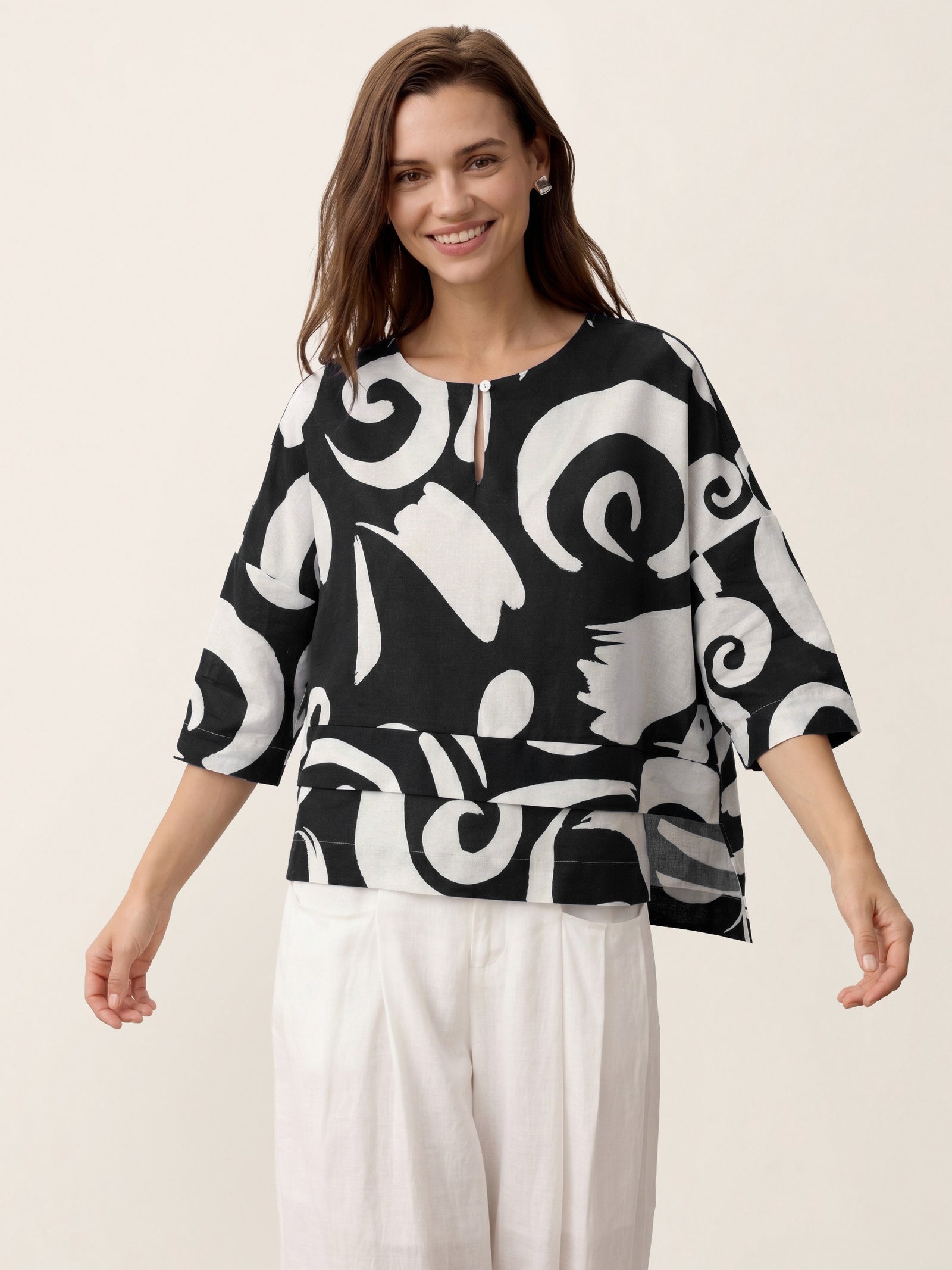 Linen Layered Asymmetric Top NOREEN by LINTICO