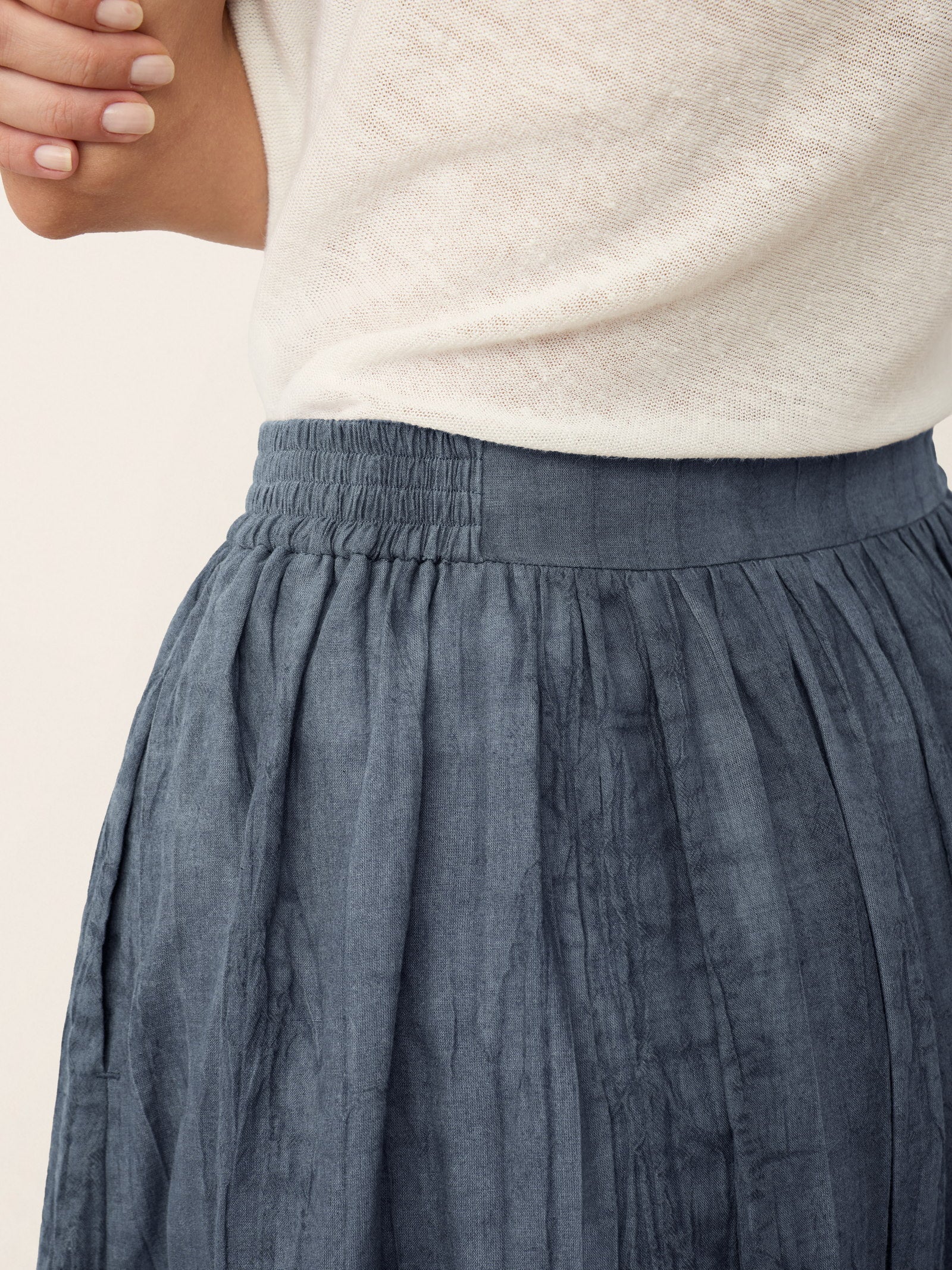 Lyocell Textured Pleated Waist Skirt ROSAMUND DestGlow