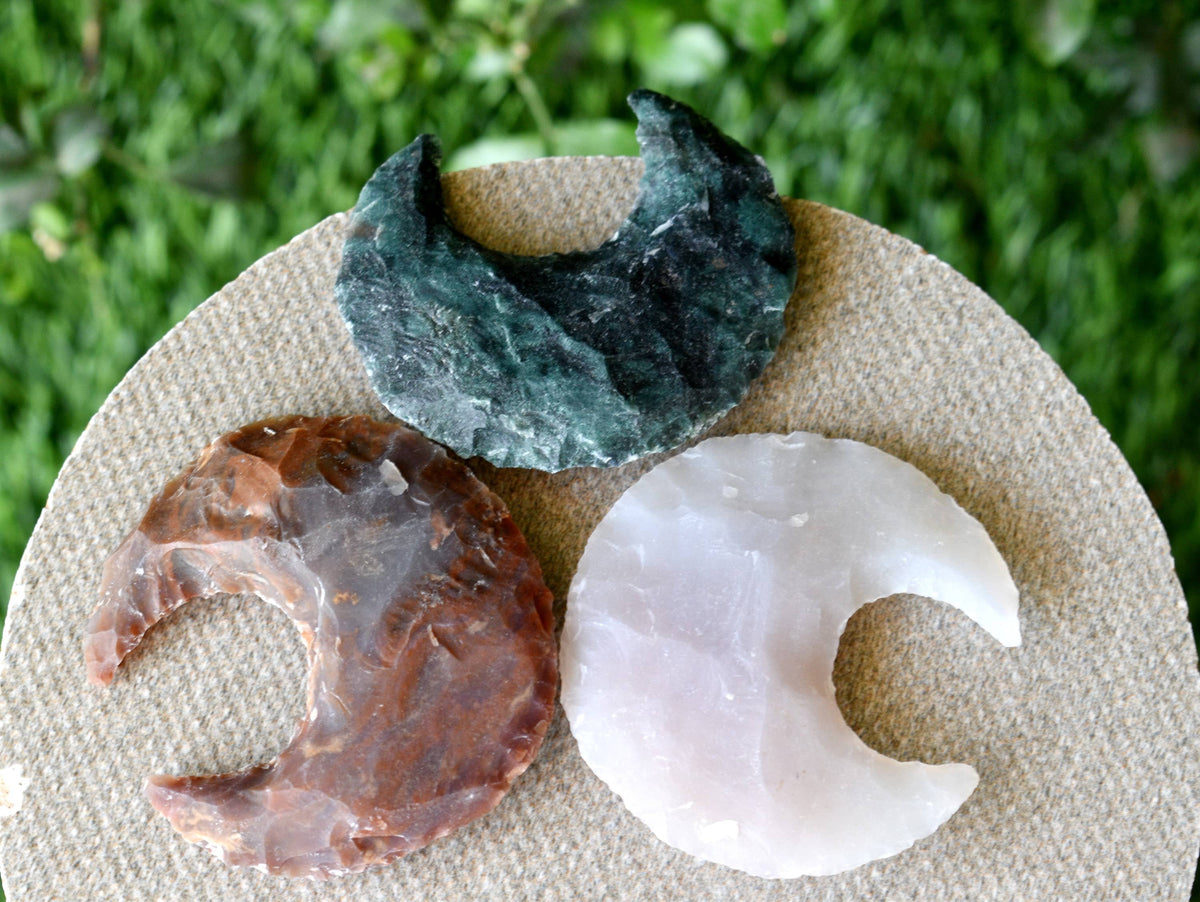 1" Fancy Jasper Moon Arrowhead Point, Indian Agate Spearhead Points DestGlow