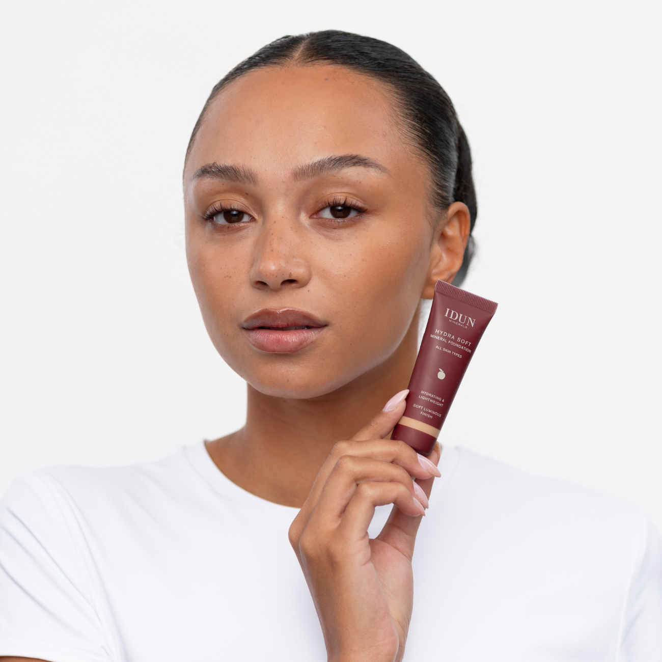 Hydra Soft Mineral Foundation DestGlow