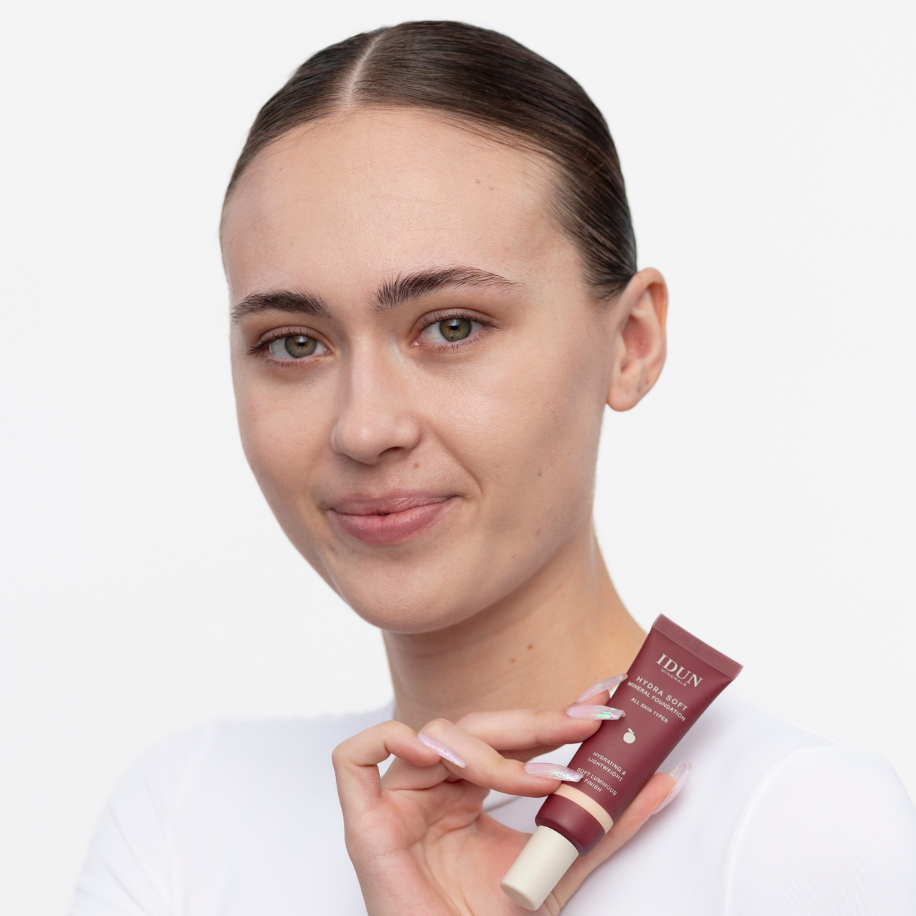 Hydra Soft Mineral Foundation DestGlow